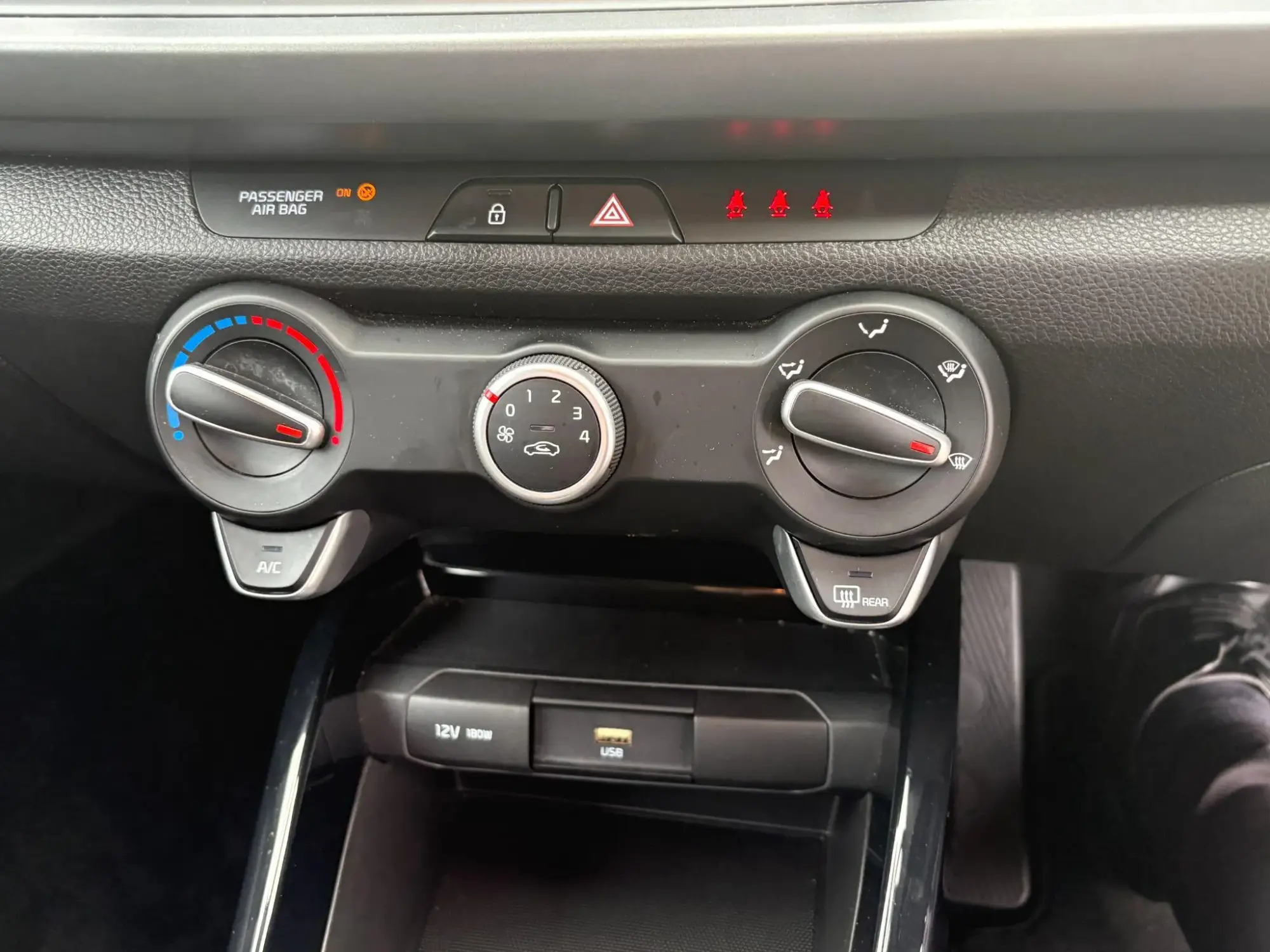 Kia Rio Image 17 Kia Rio Image 17