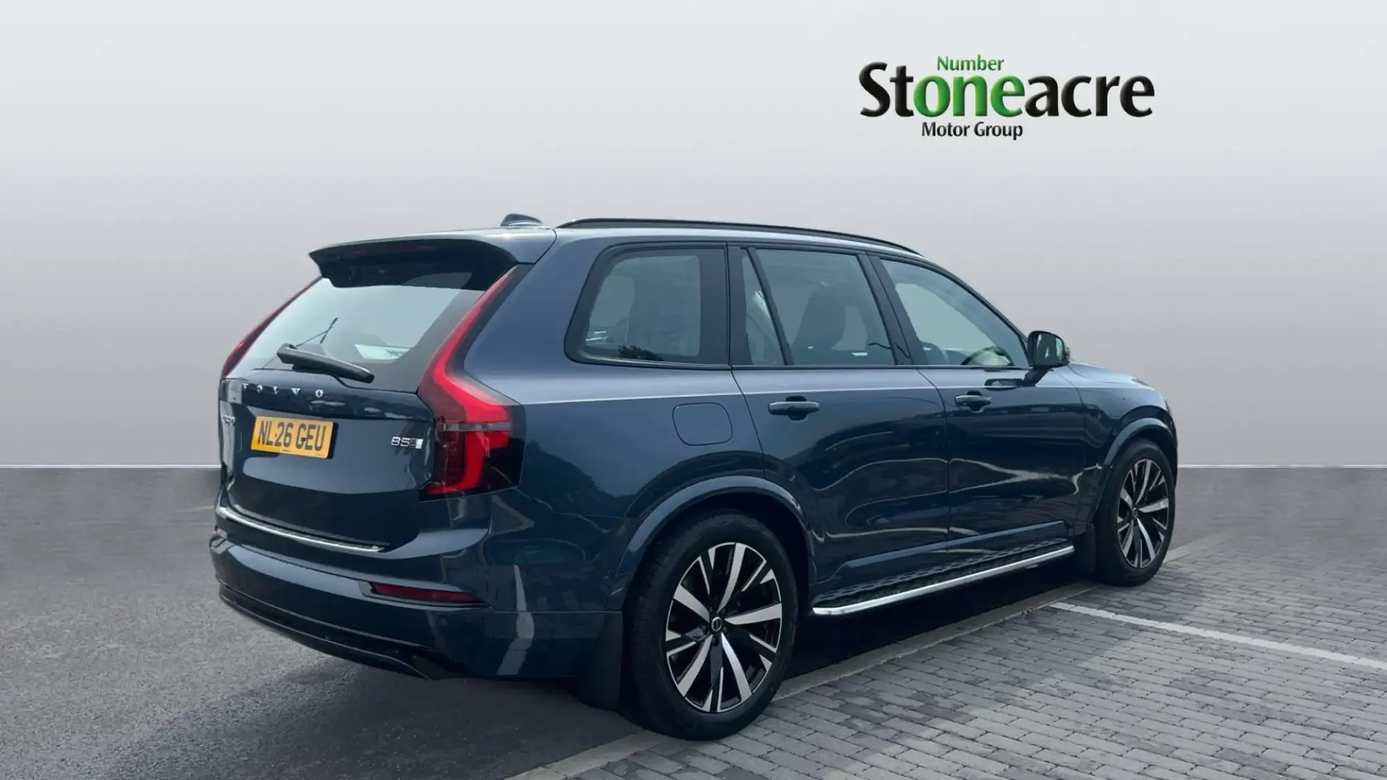Volvo XC90 2.0 B5 MHEV Plus Auto 4WD Euro 6 (s/s) 5dr NL26GEU Image 2