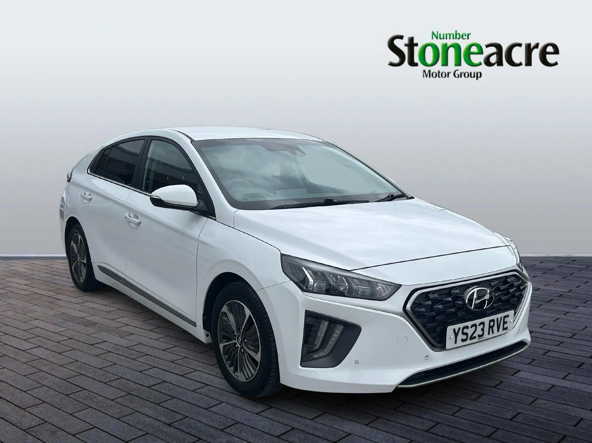 Hyundai Ioniq Plug-In Hybrid listing photo