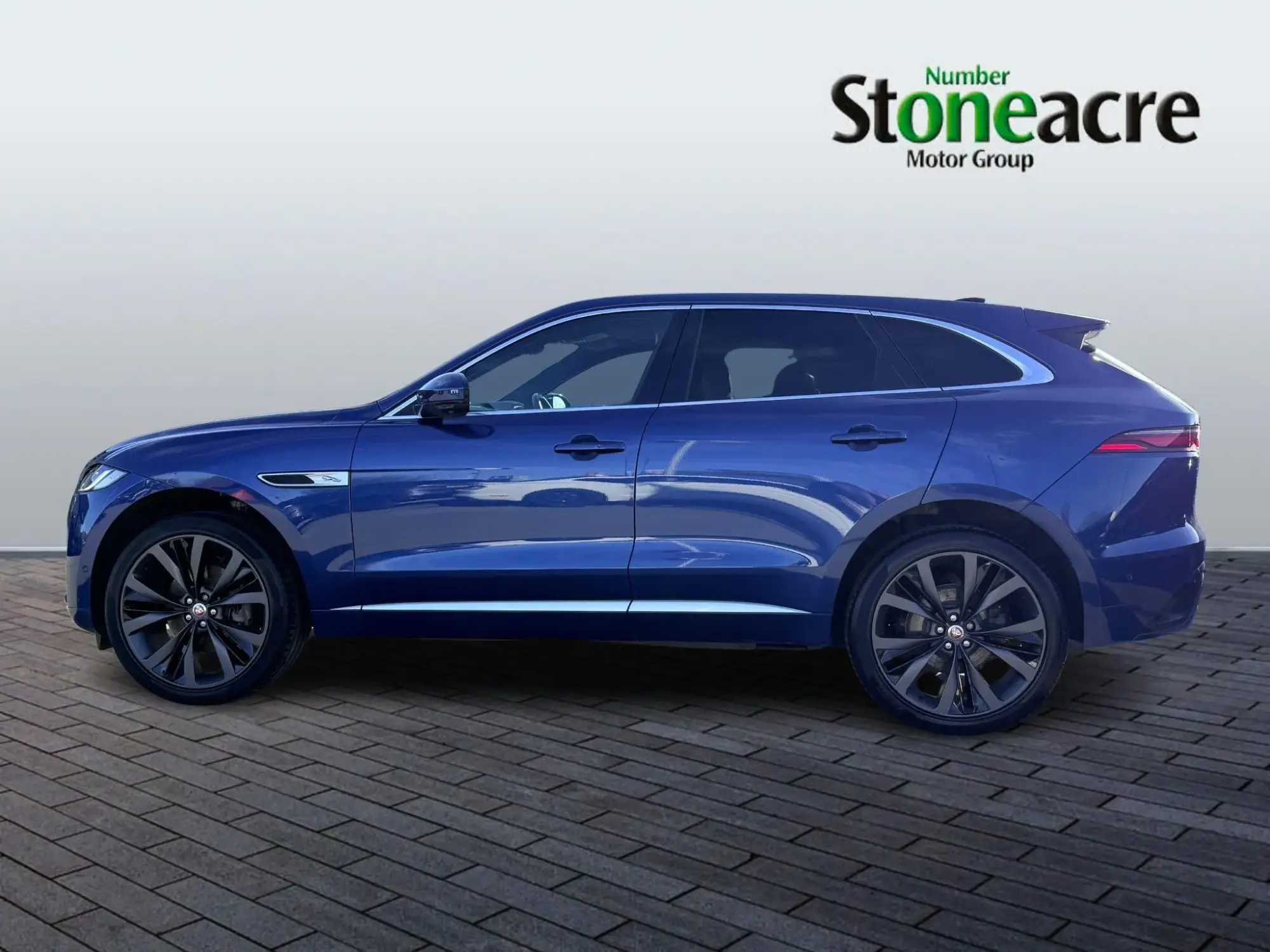 Jaguar F-Pace Image 5 Jaguar F-Pace Image 5