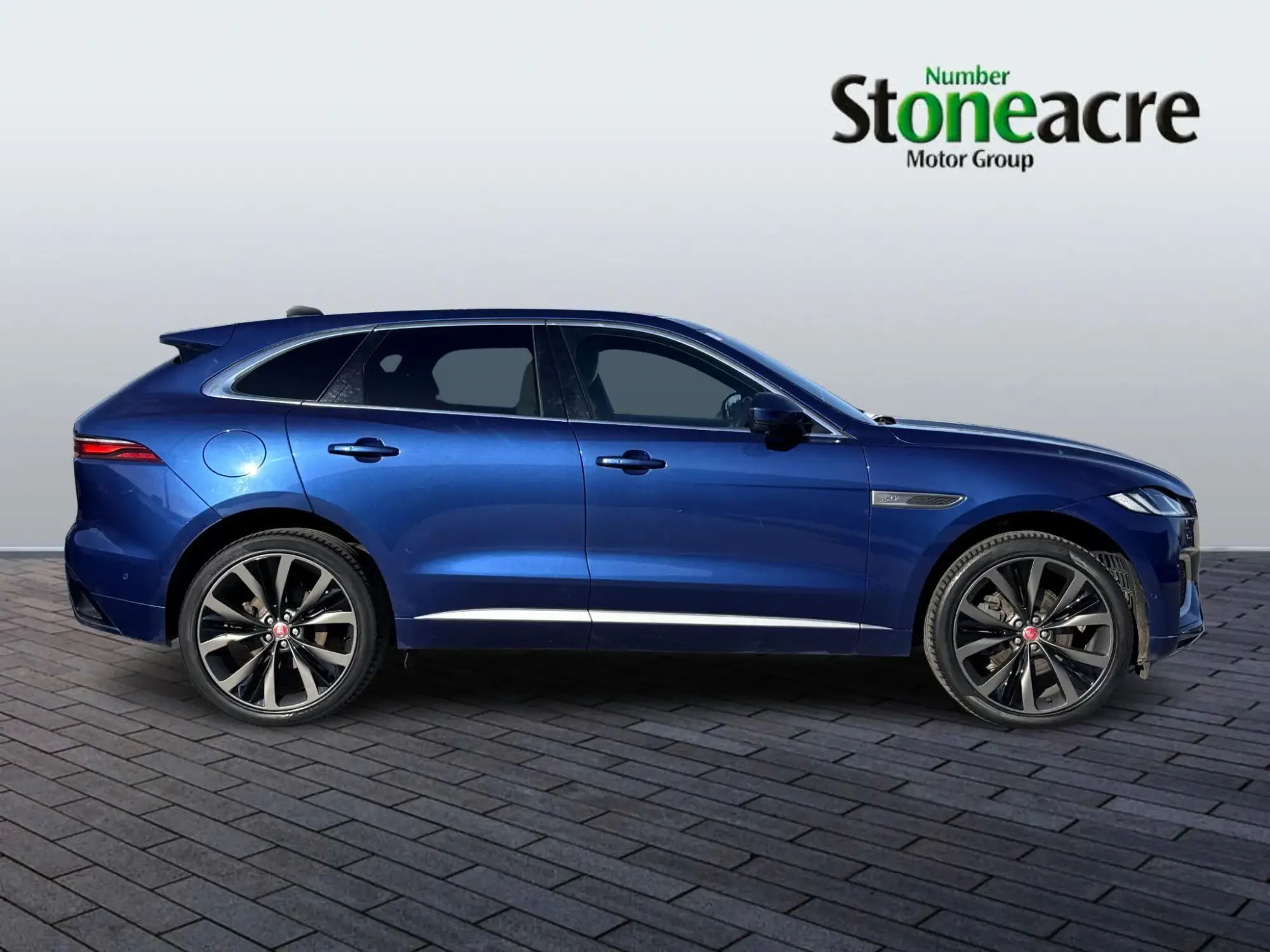 Jaguar F-Pace Image 8 Jaguar F-Pace Image 8