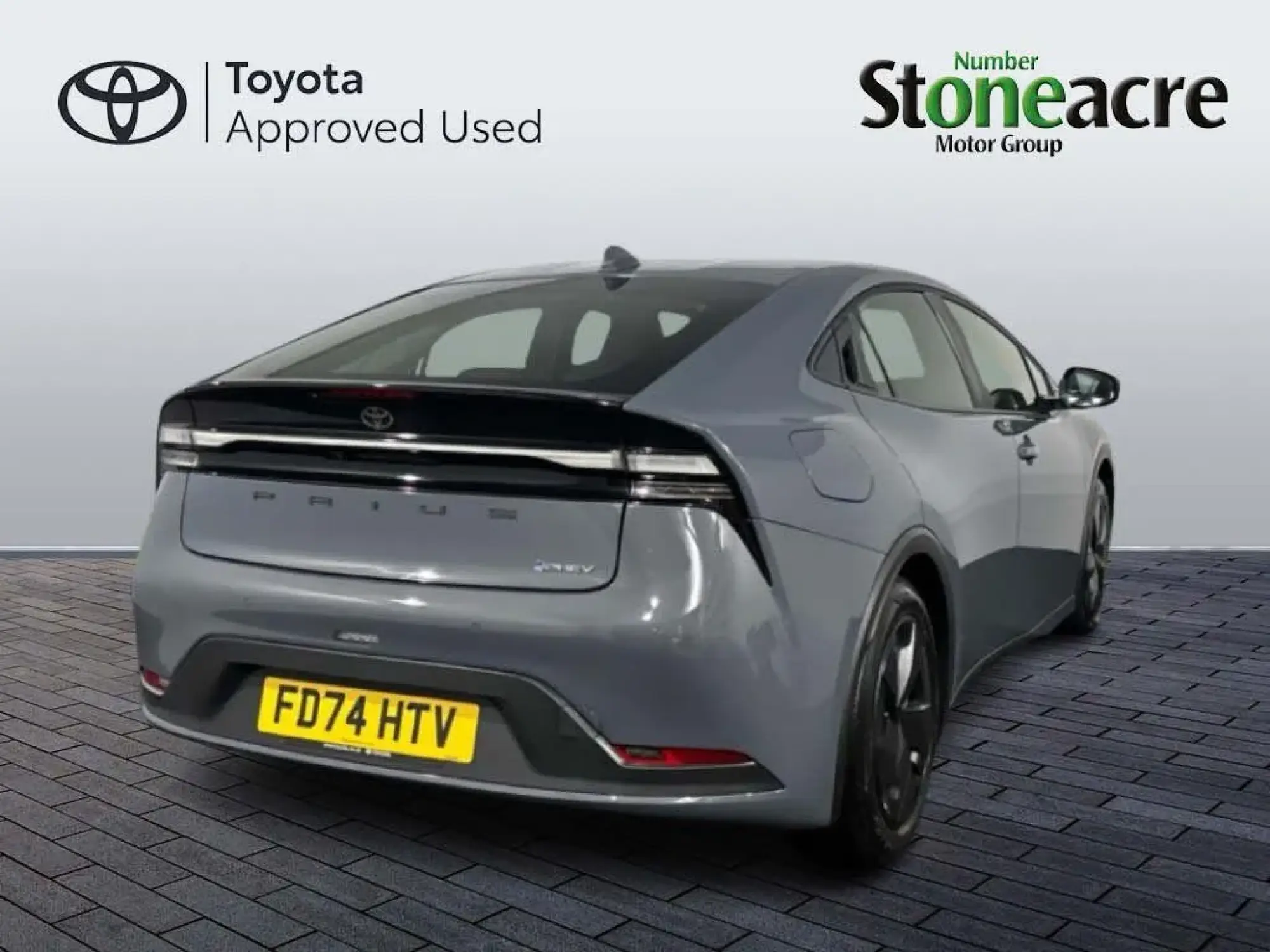 Toyota Prius Plug-in Hybrid Image 2