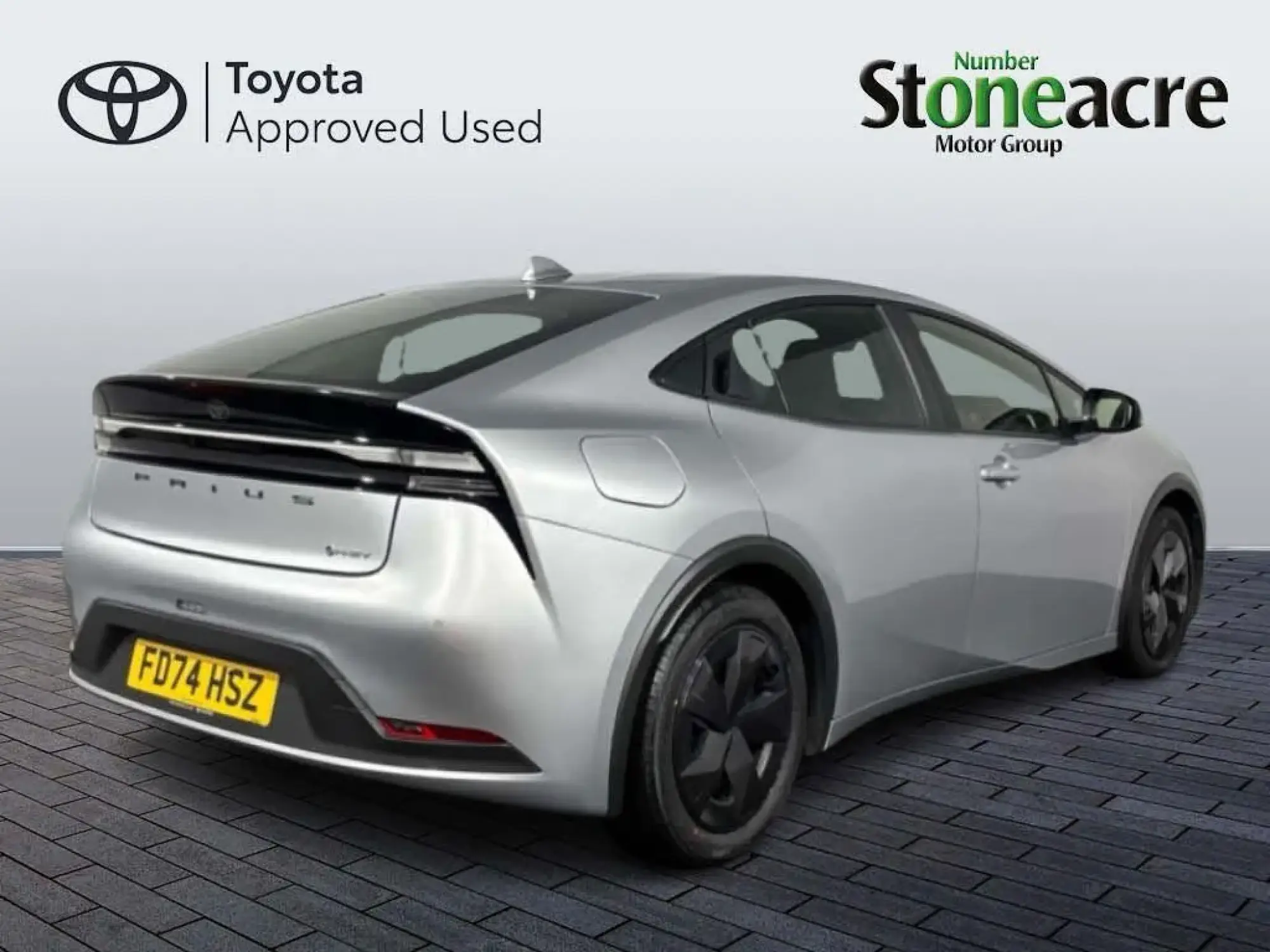 Toyota Prius Plug-in Hybrid Image 2