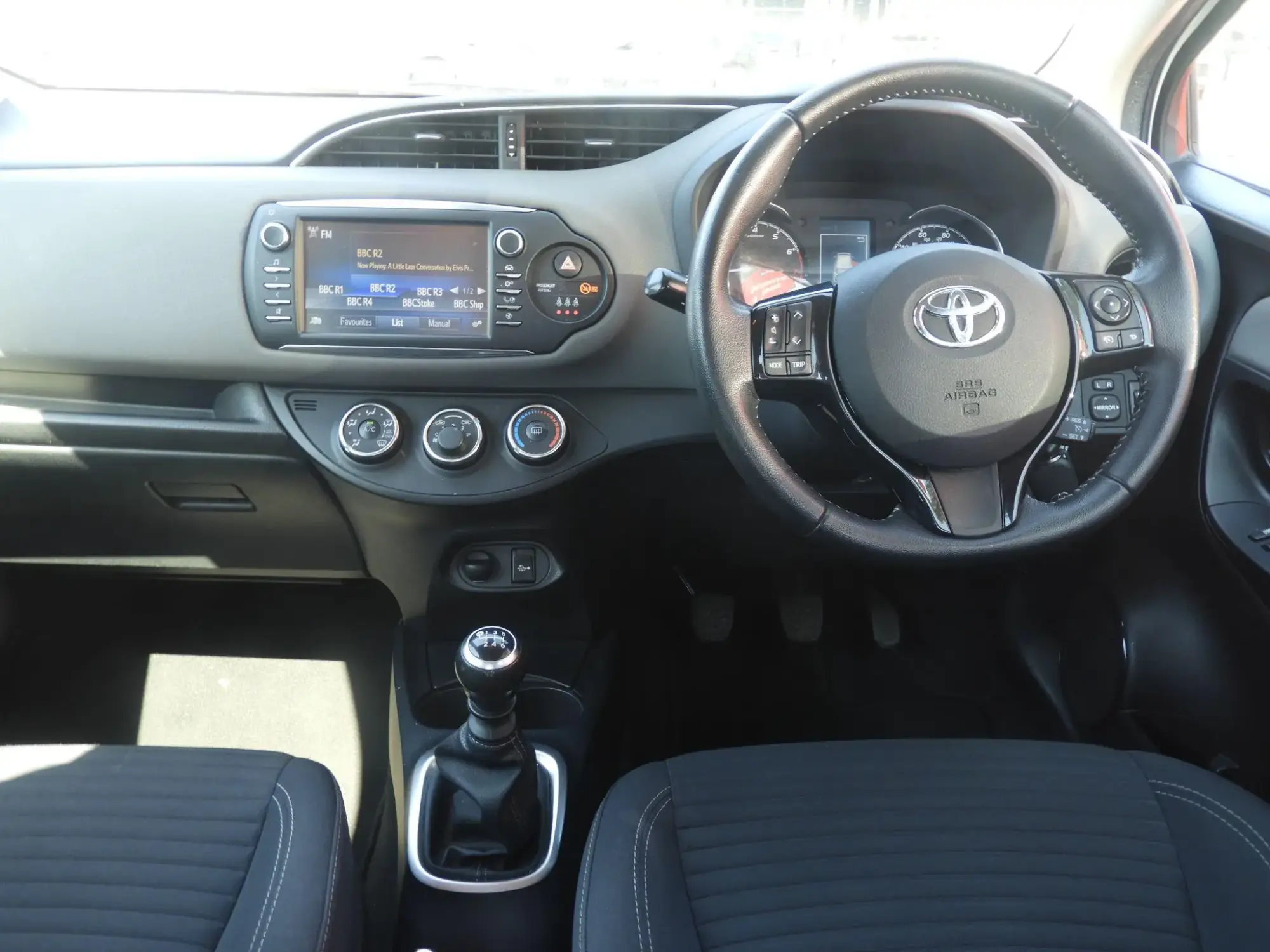 Toyota Yaris Image 3