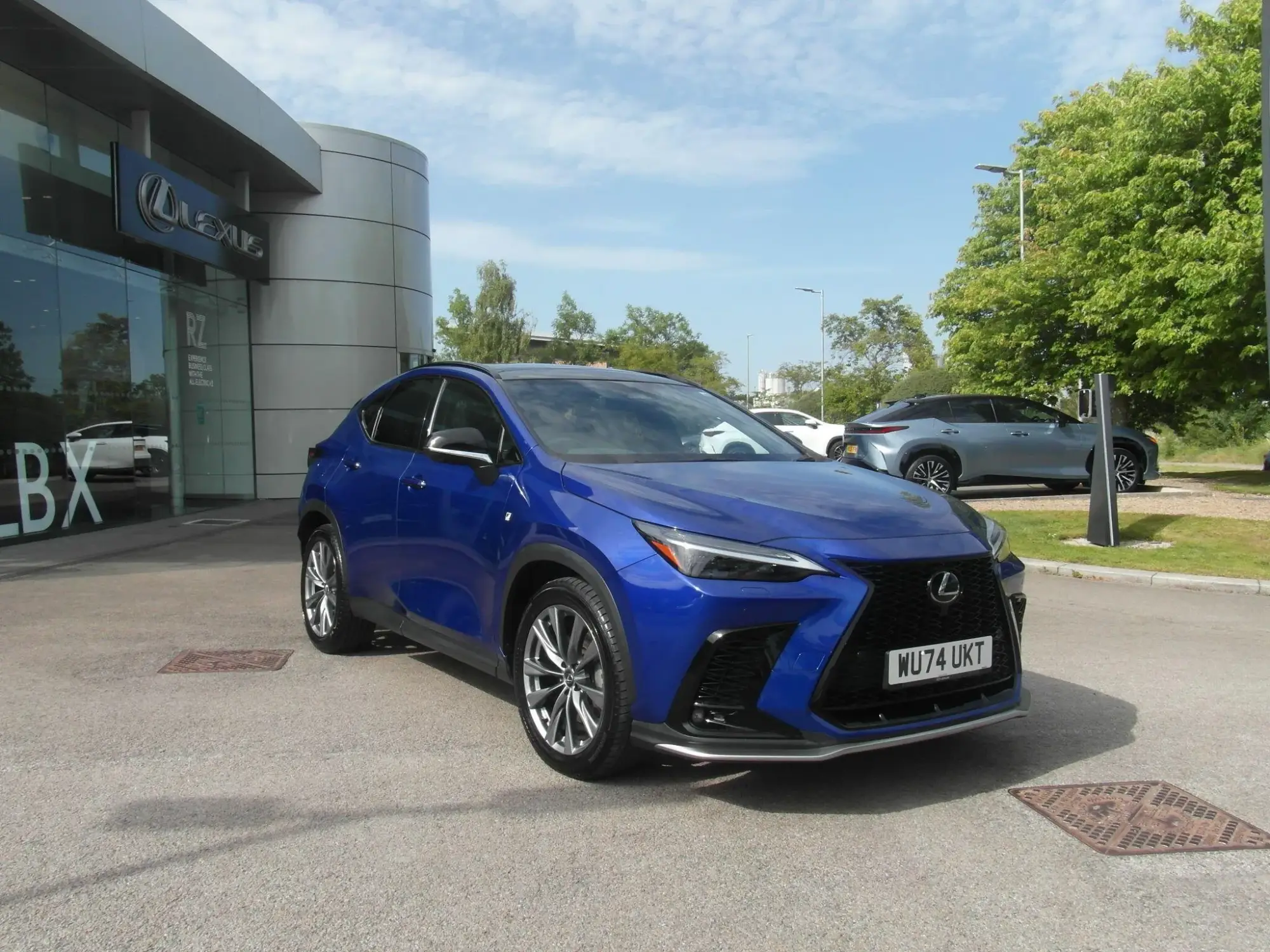 Lexus NX Plug-In Hybrid Image 9 Lexus NX Plug-In Hybrid Image 9