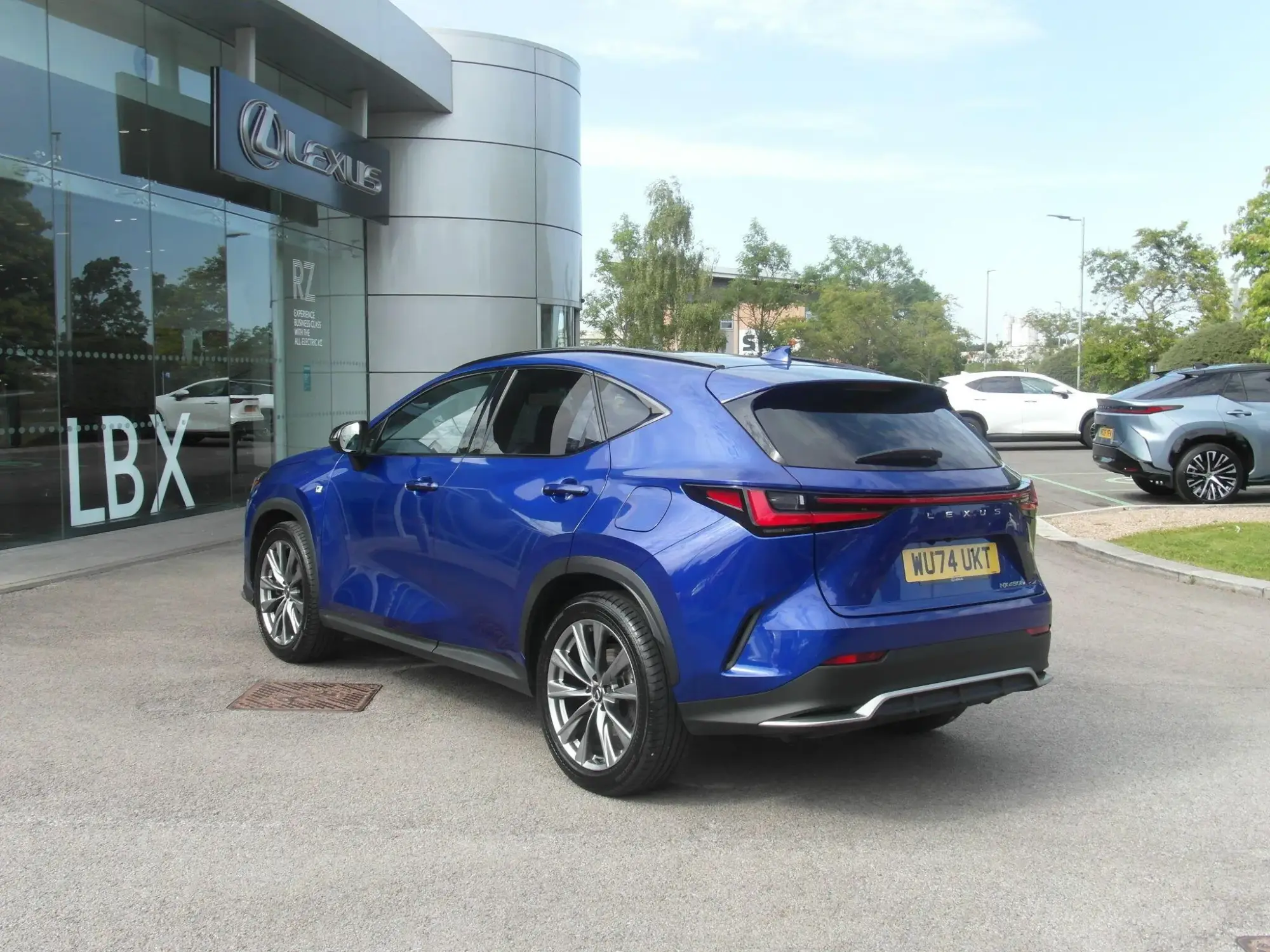 Lexus NX Plug-In Hybrid Image 12 Lexus NX Plug-In Hybrid Image 12