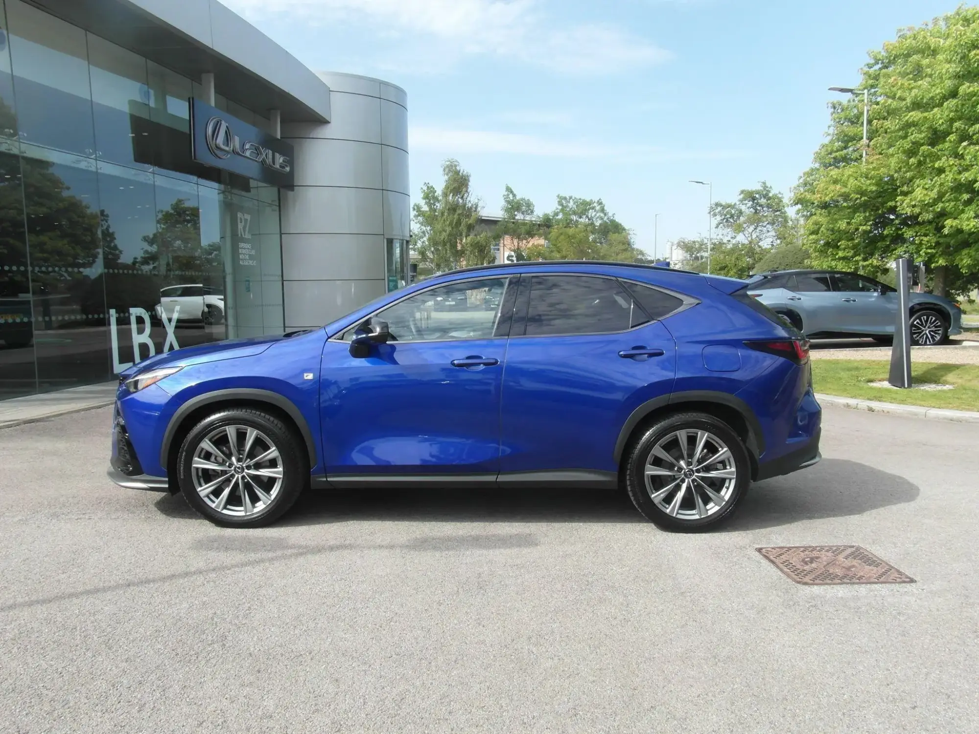 Lexus NX Plug-In Hybrid Image 14 Lexus NX Plug-In Hybrid Image 14