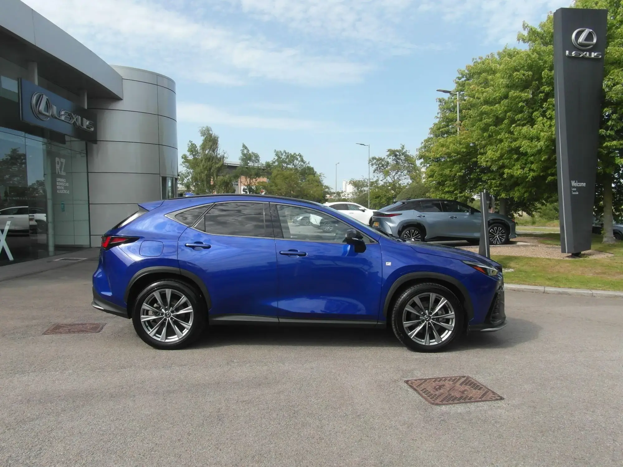 Lexus NX Plug-In Hybrid Image 16 Lexus NX Plug-In Hybrid Image 16