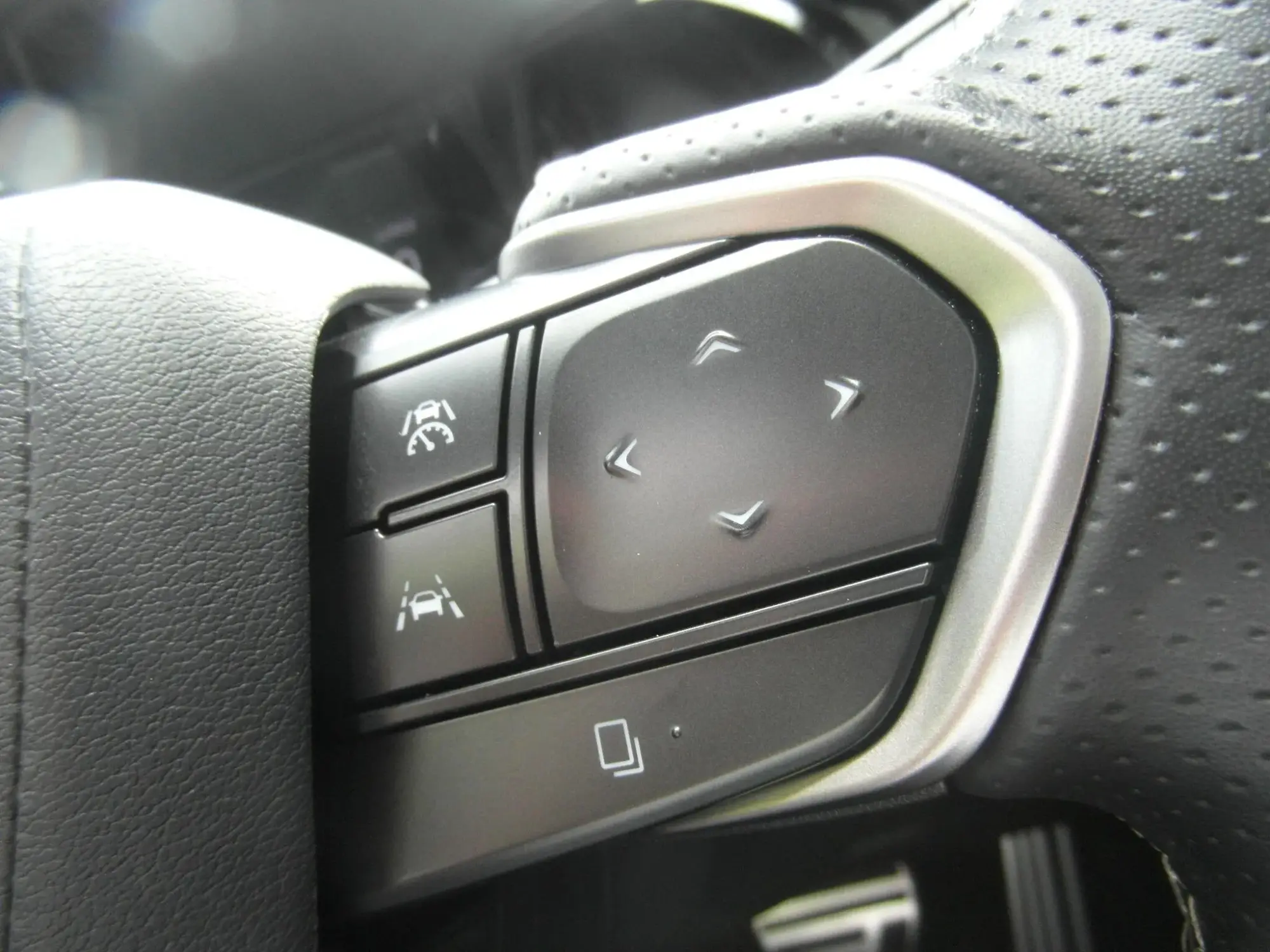 Lexus NX Plug-In Hybrid Image 25 Lexus NX Plug-In Hybrid Image 25