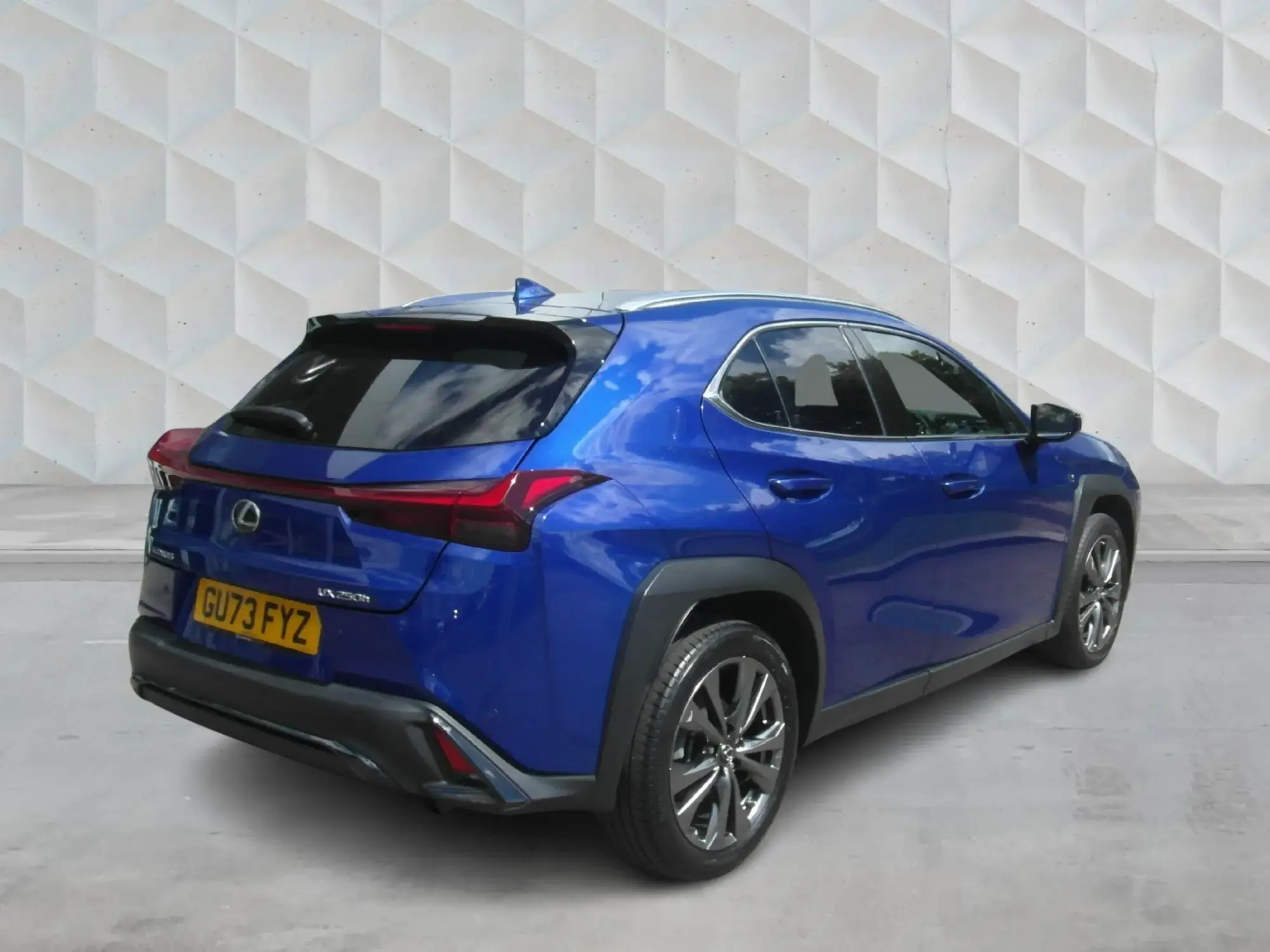 Lexus UX Self-Charging Hybrid Image 7 Lexus UX Self-Charging Hybrid Image 7