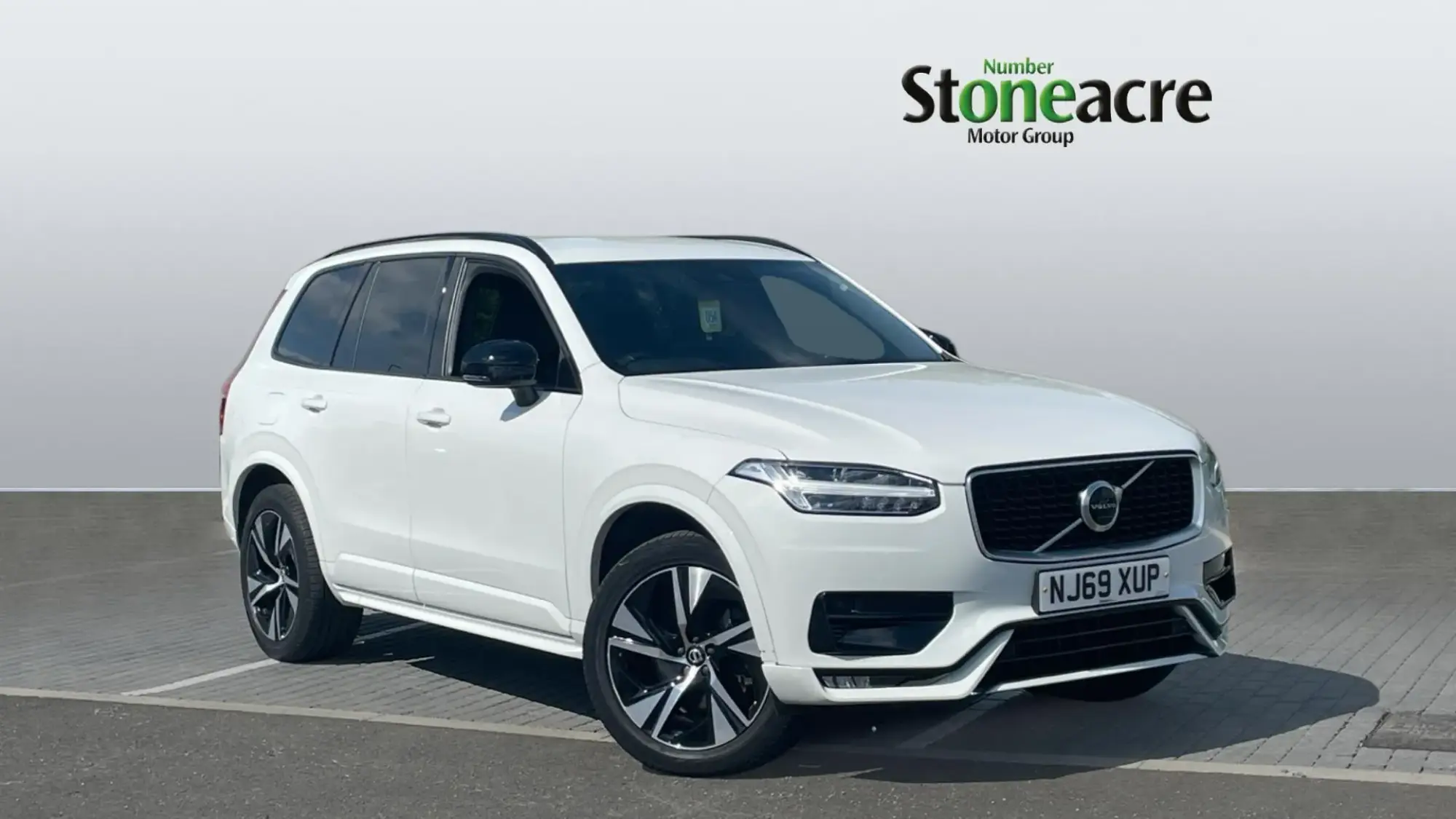 Volvo XC90 2.0 B5D [235] R DESIGN 5dr AWD Geartronic NJ69XUP Image 1