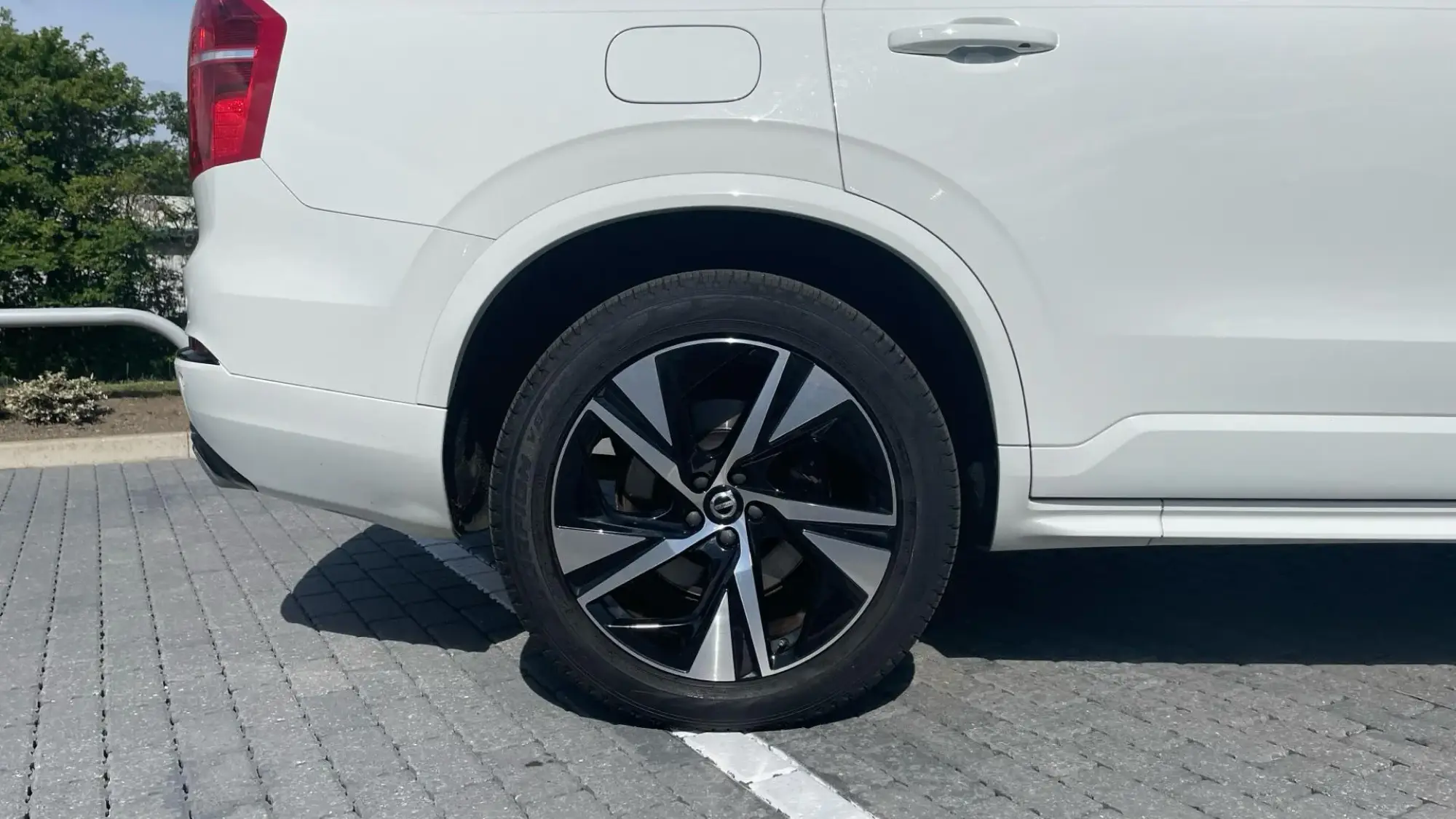 Volvo XC90 Image 9