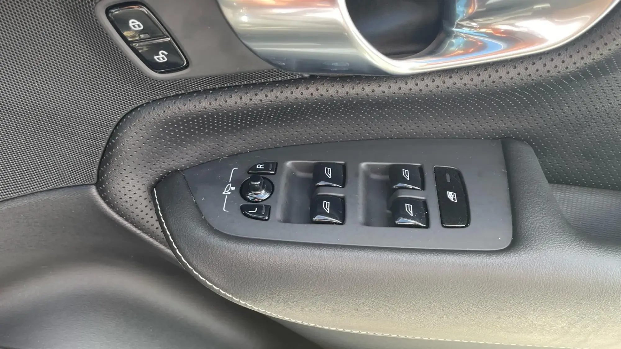 Volvo XC90 Image 24