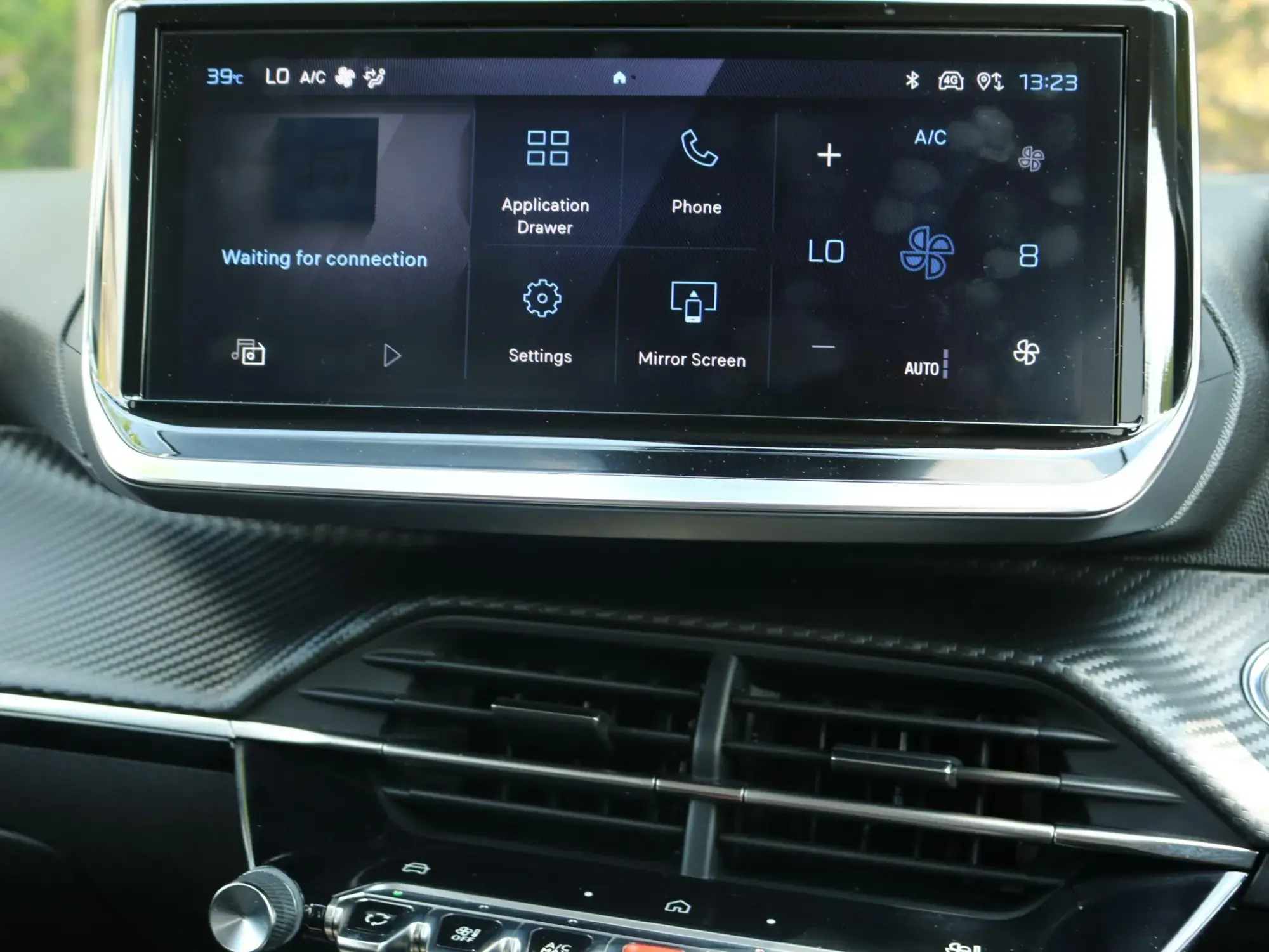 Peugeot 208 Image 20