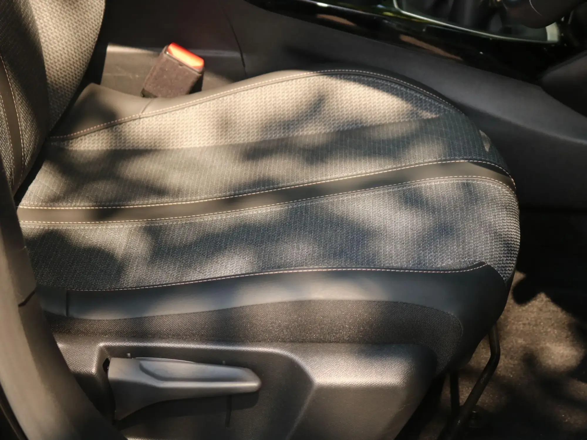 Peugeot 208 Image 29