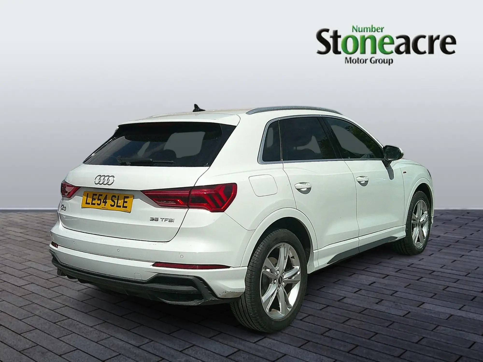 Audi Q3 1.5 TFSI CoD 35 S line S Tronic Euro 6 (s/s) 5dr GJ21PYT Image 3