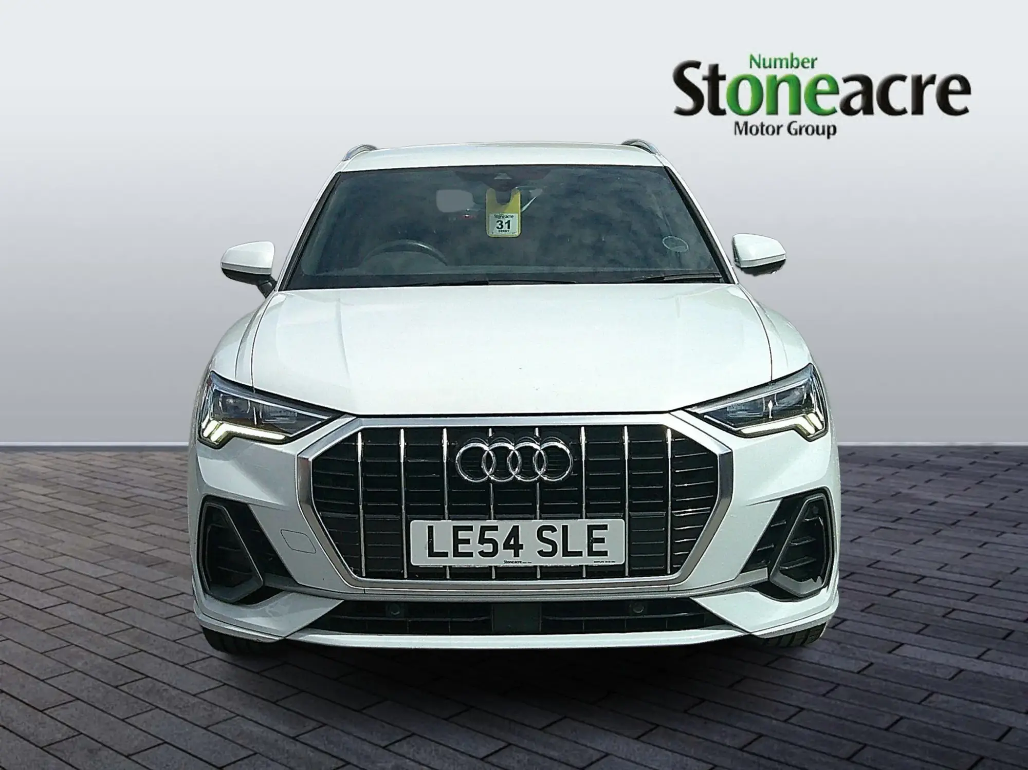 Audi Q3 Image 8