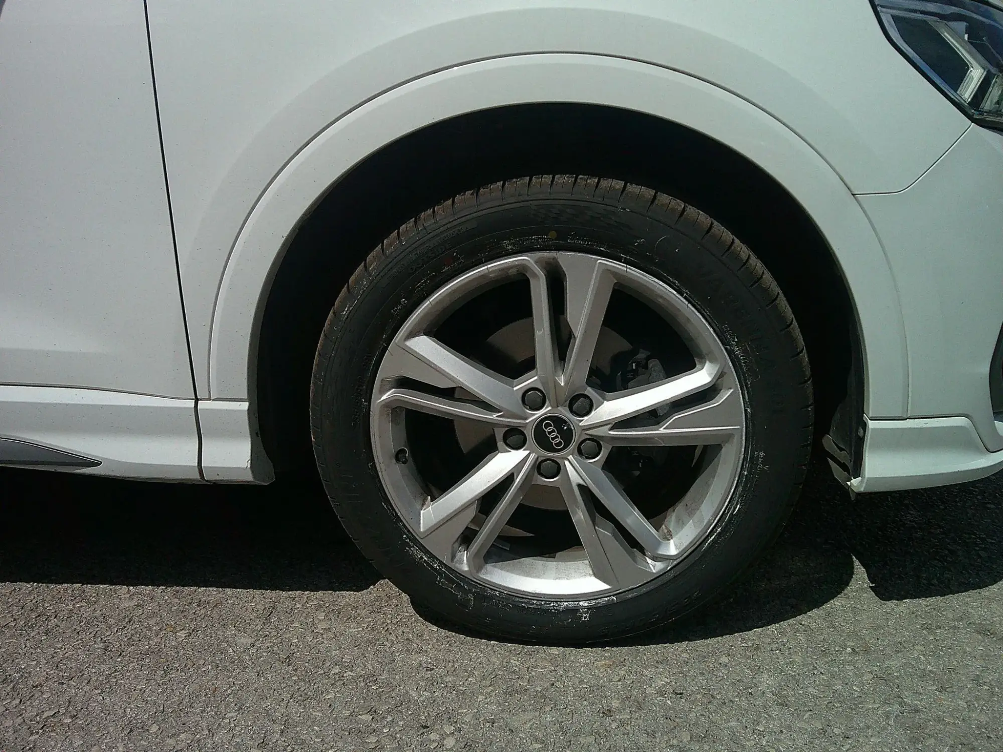 Audi Q3 Image 9