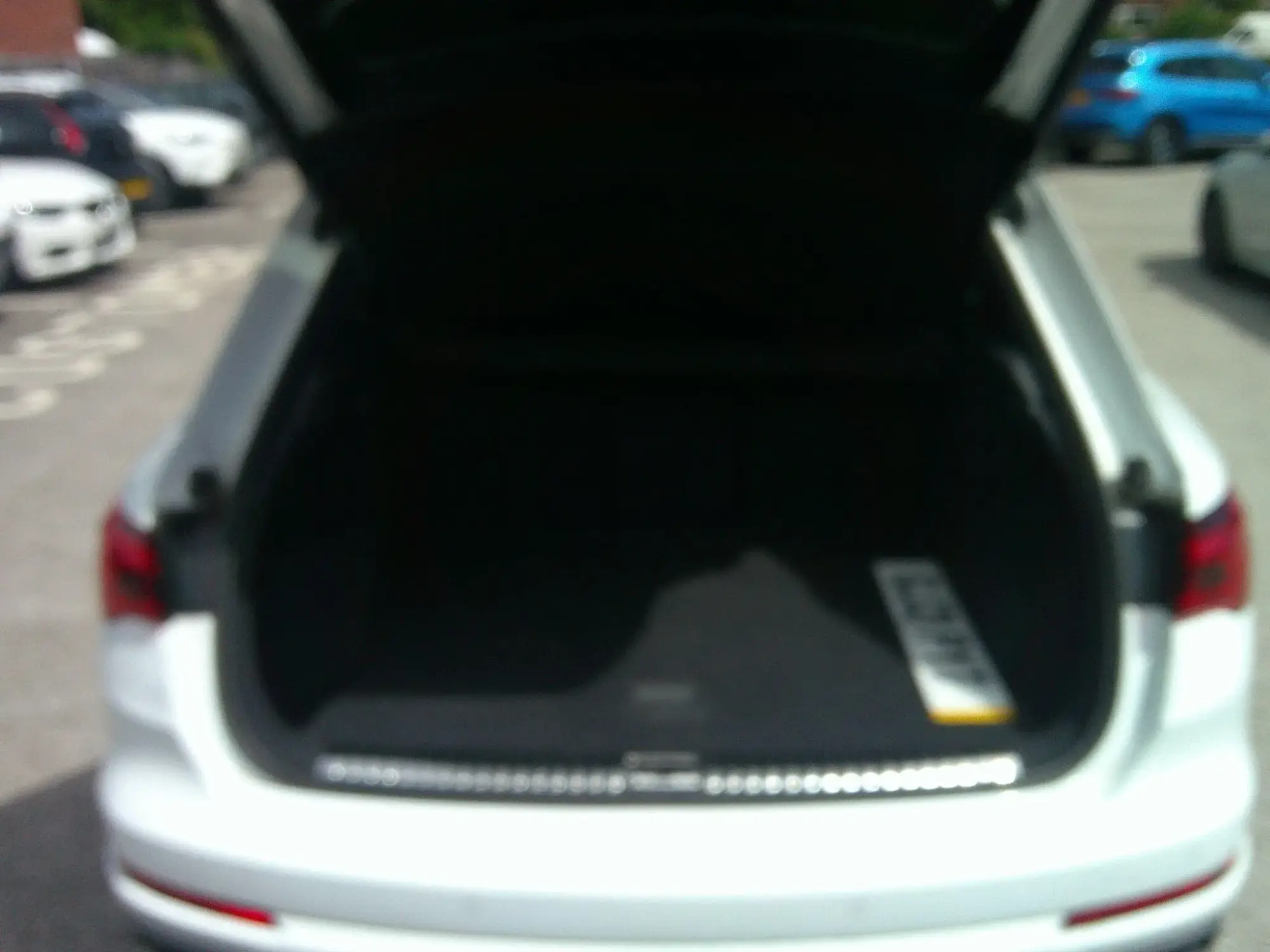 Audi Q3 Image 13