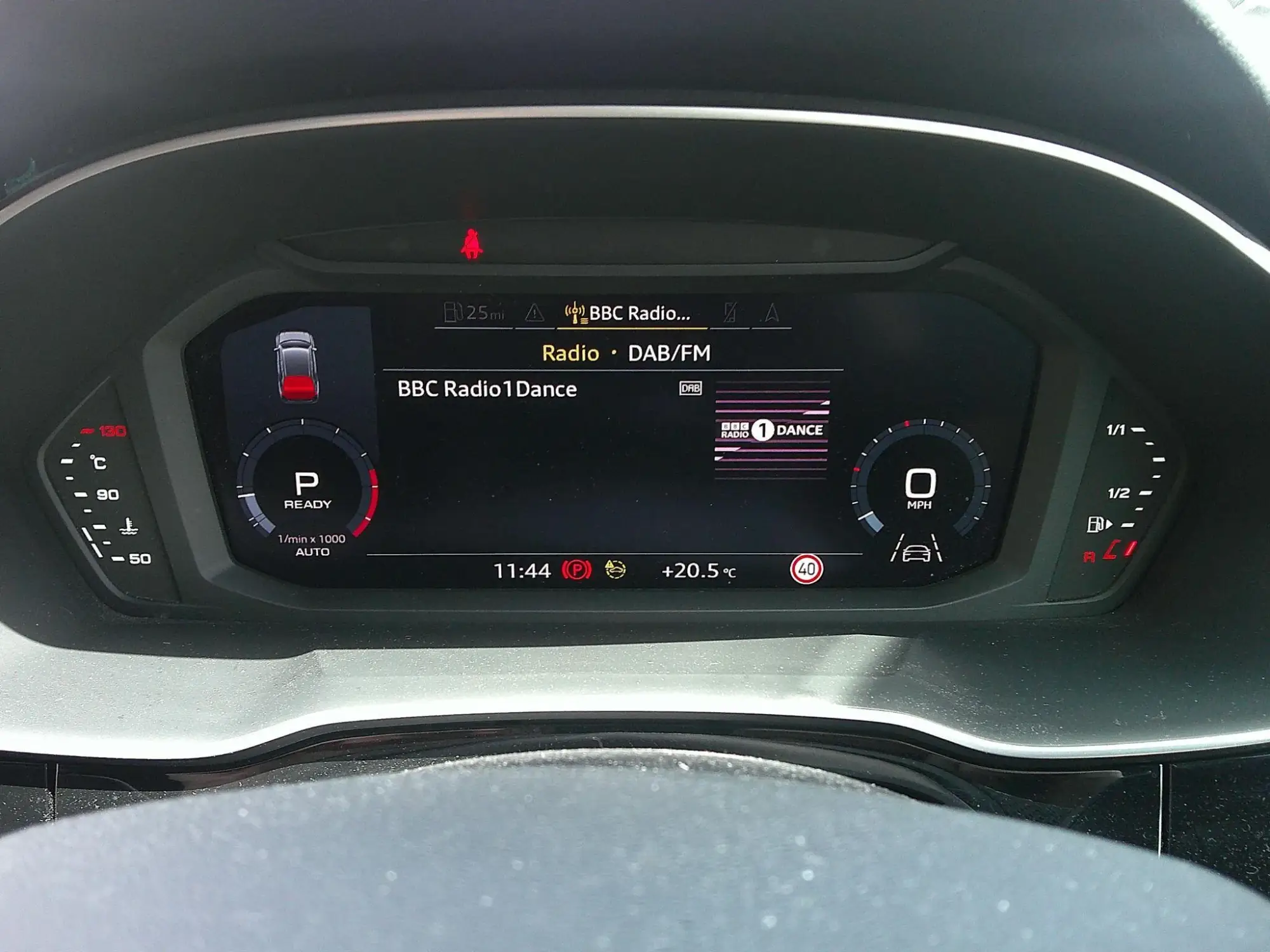 Audi Q3 Image 17