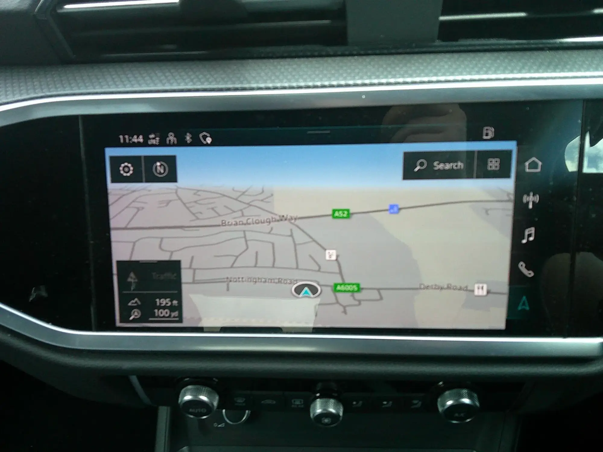 Audi Q3 Image 19