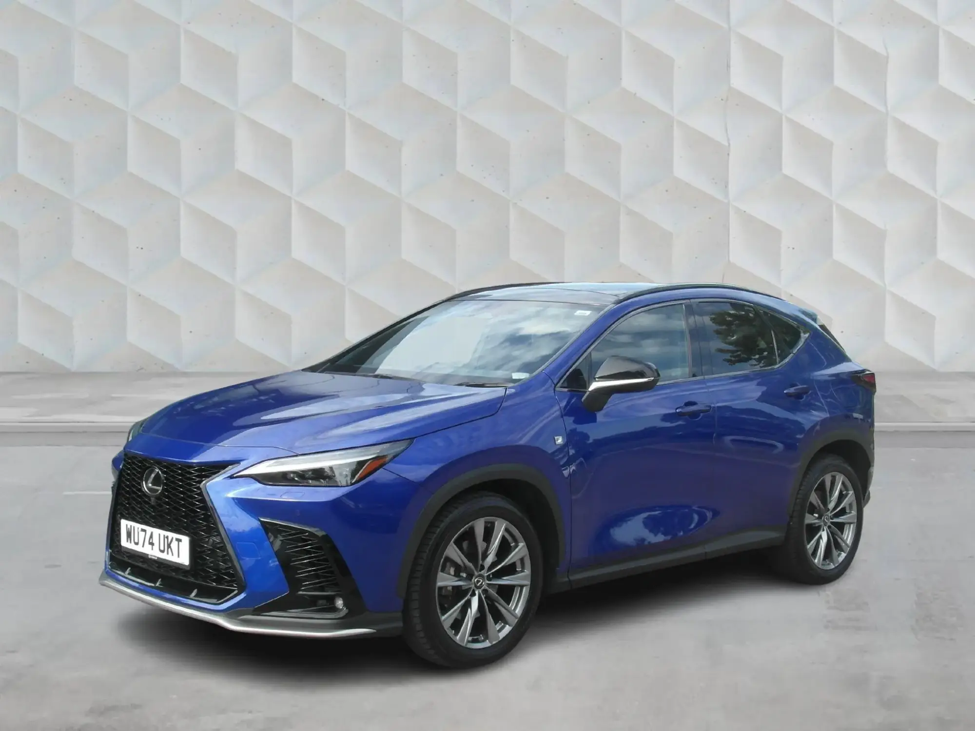 Lexus NX Plug-In Hybrid Image 3 Lexus NX Plug-In Hybrid Image 3