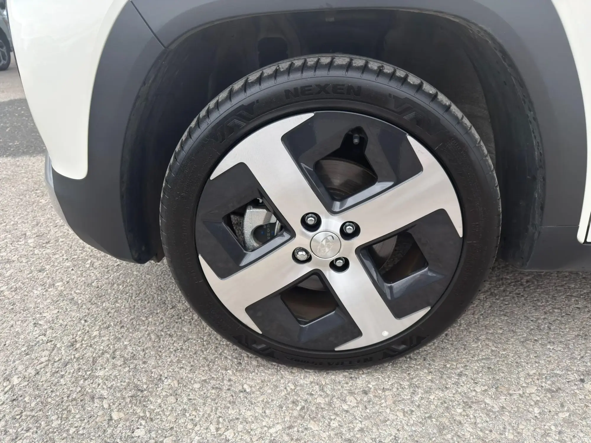 Hyundai INSTER Image 11