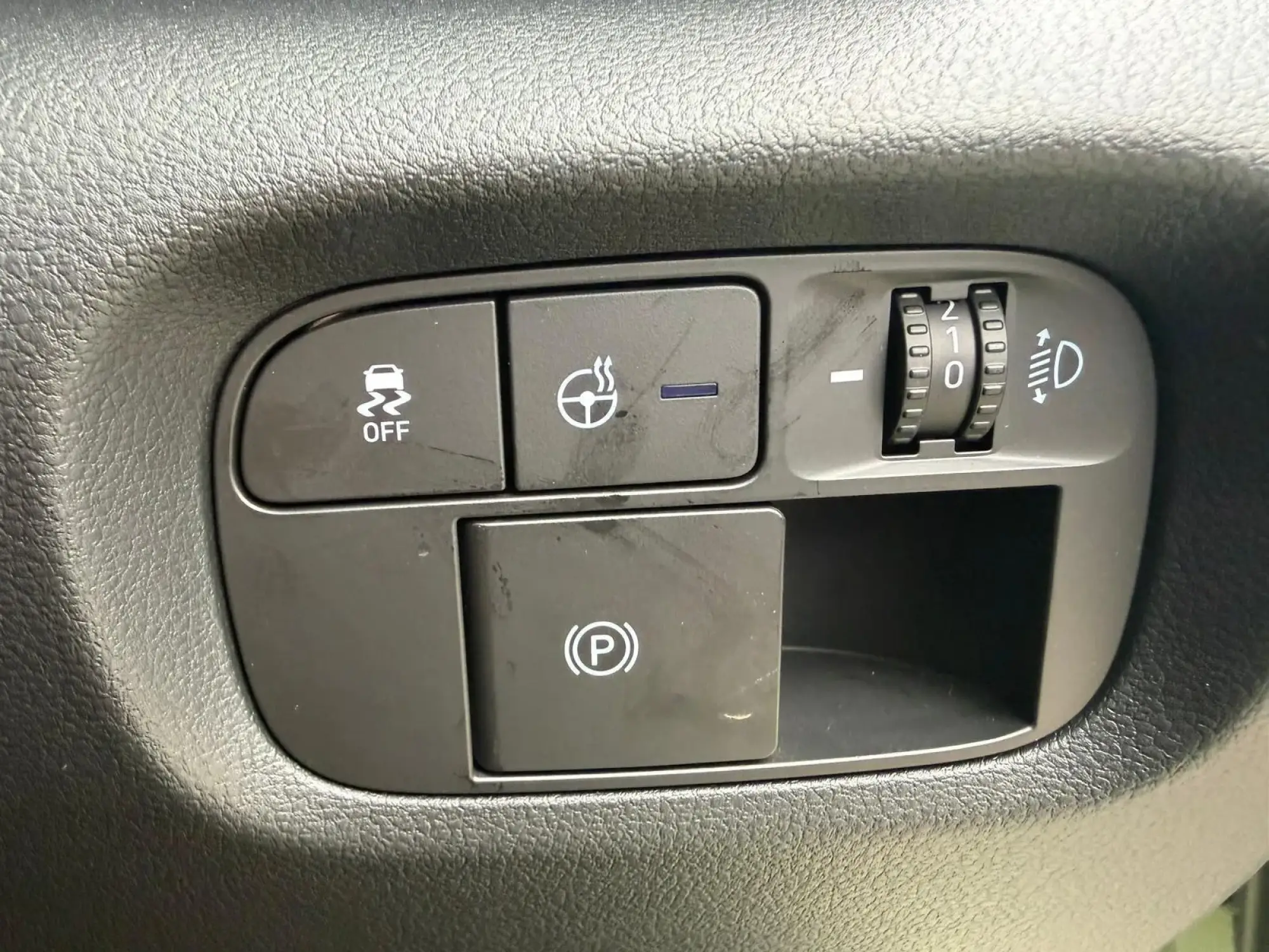Hyundai INSTER Image 21