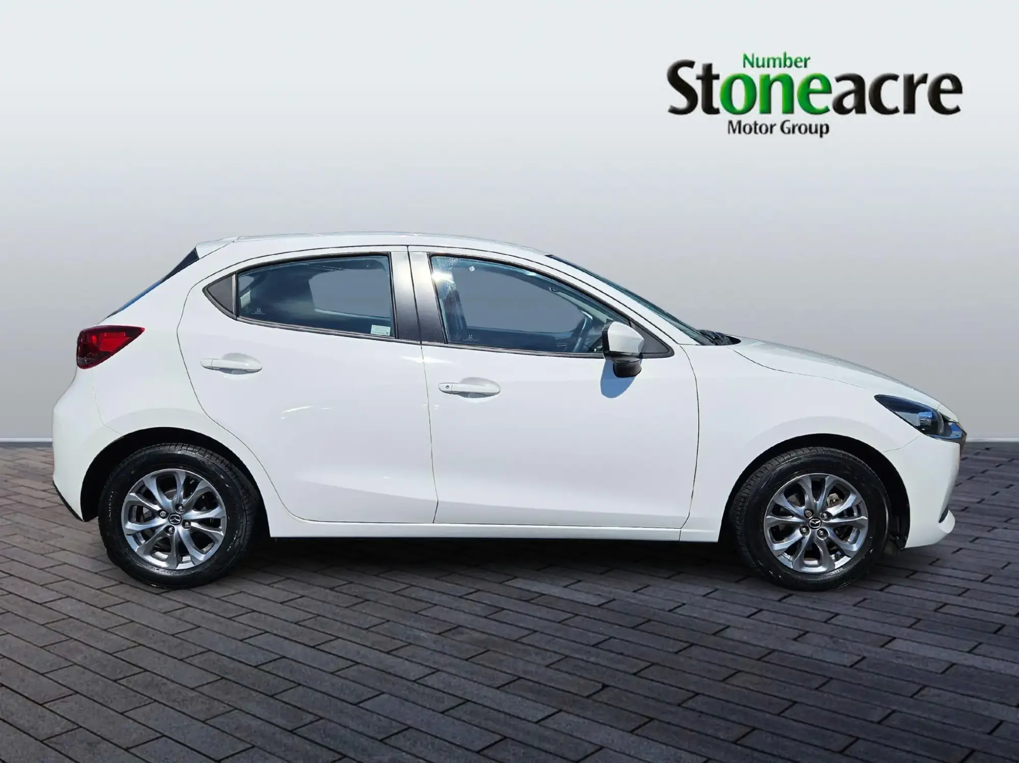 Mazda 2 1.5 e-SKYACTIV G MHEV MHEV SE-L Euro 6 (s/s) 5dr NL22FFC Image 2