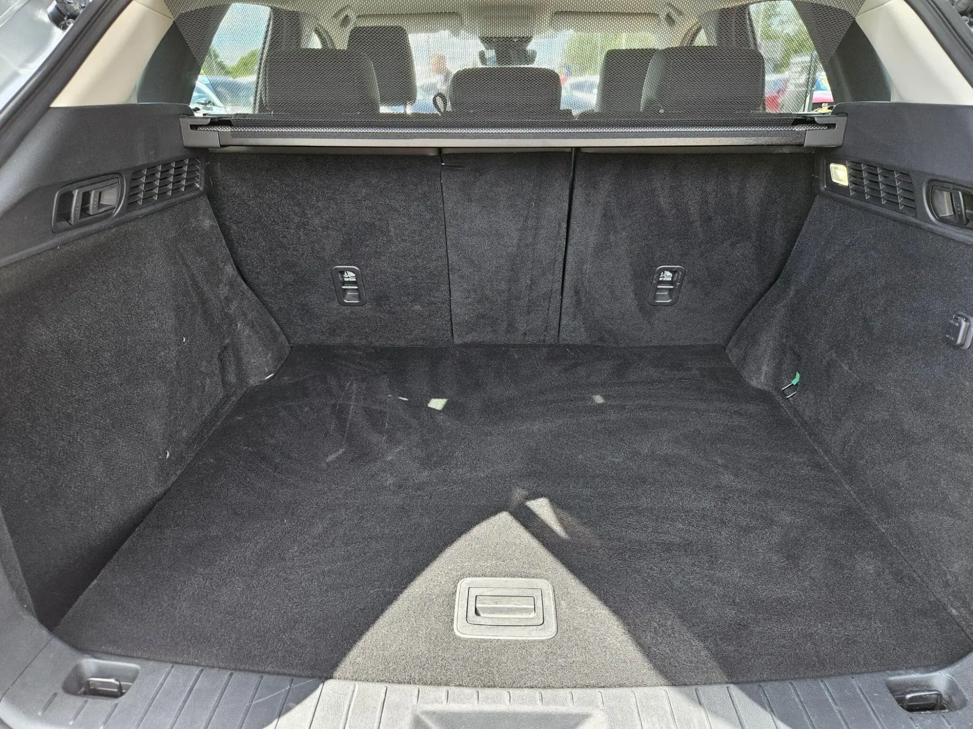 Mazda CX-60 PHEV Image 10 Mazda CX-60 PHEV Image 10
