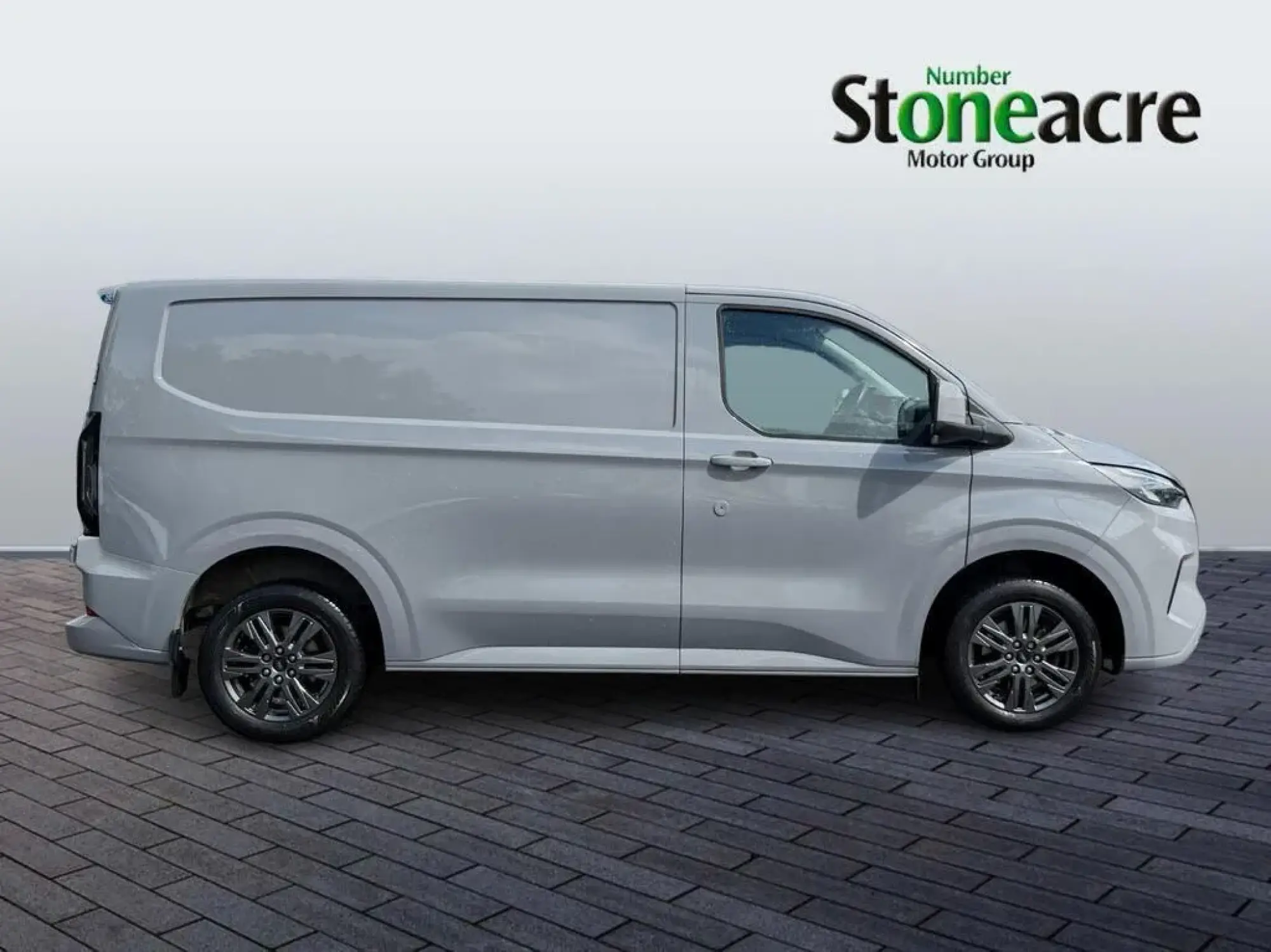 Ford Transit Custom 2.0 280 EcoBlue Limited L1 H1 Euro 6 (s/s) 5dr YH74XLK Image 2