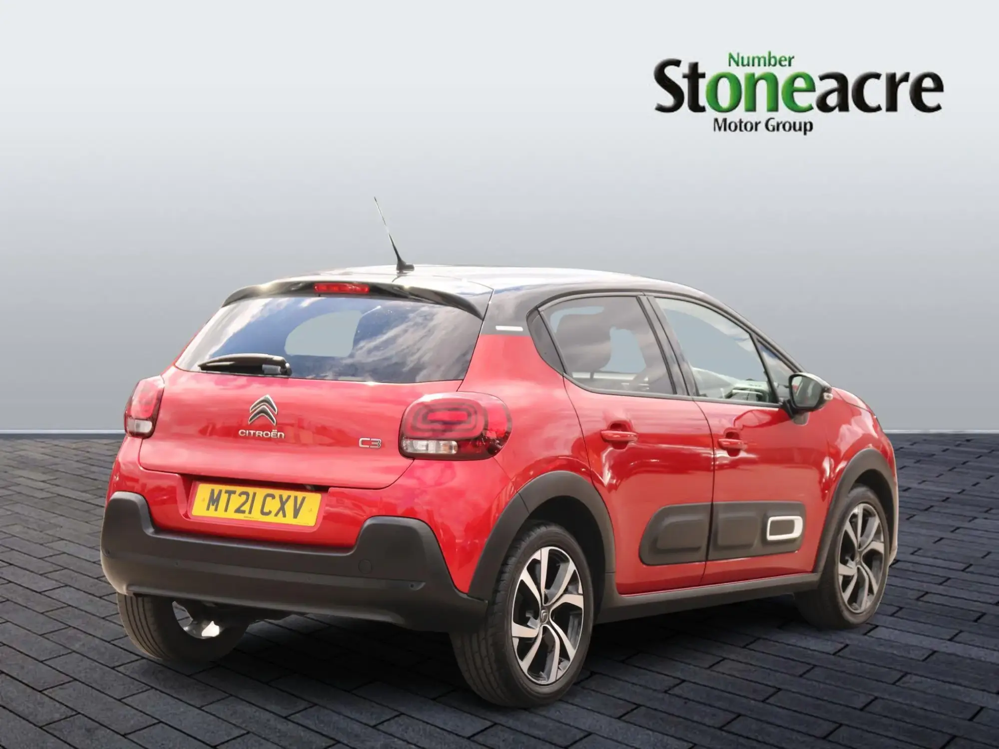 Citroen C3 1.2 PureTech Shine Plus Euro 6 (s/s) 5dr MT21CXV Image 3
