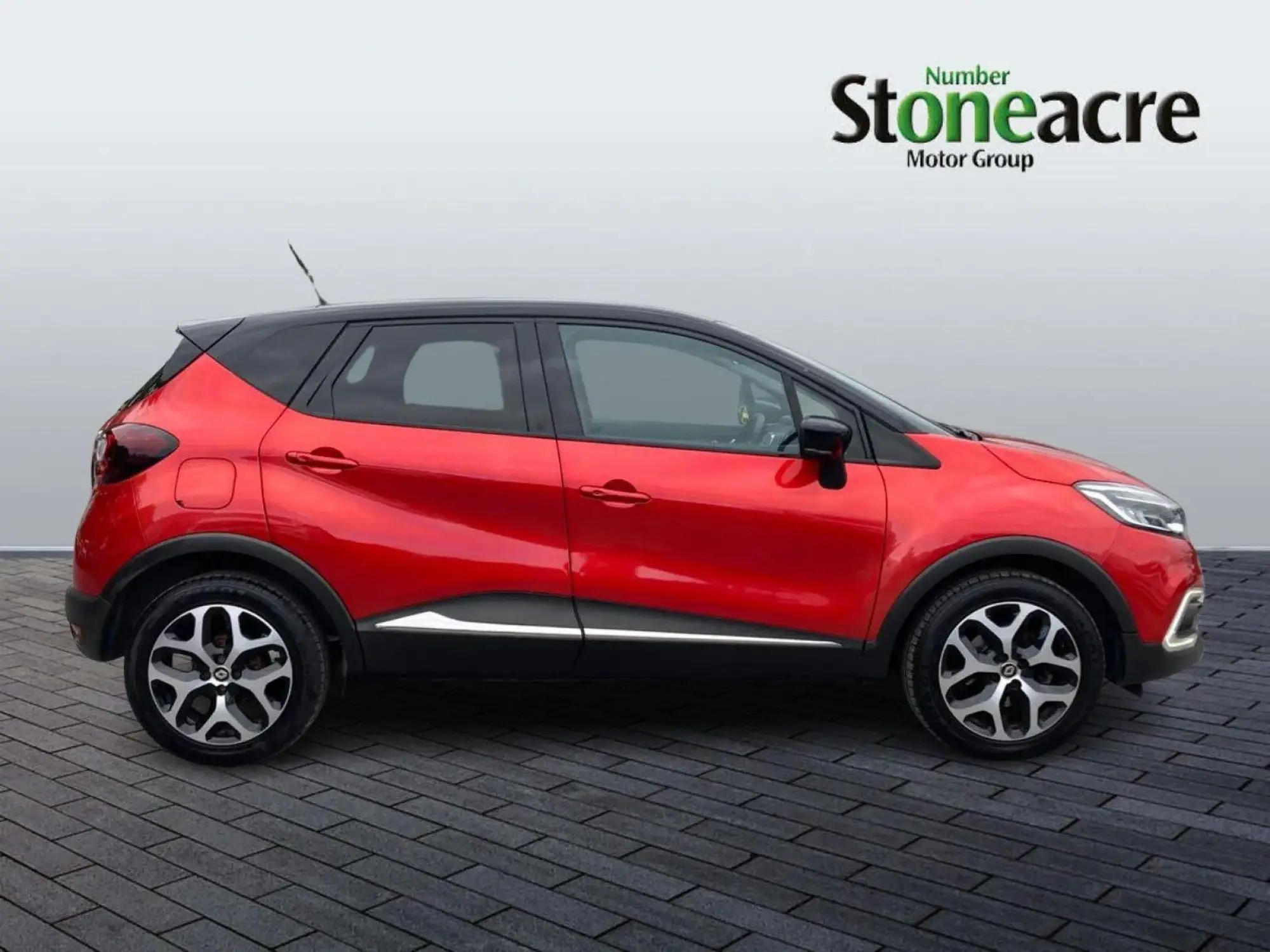 Renault Captur 1.5 dCi 90 Dynamique S Nav 5dr HV67XDA Image 2