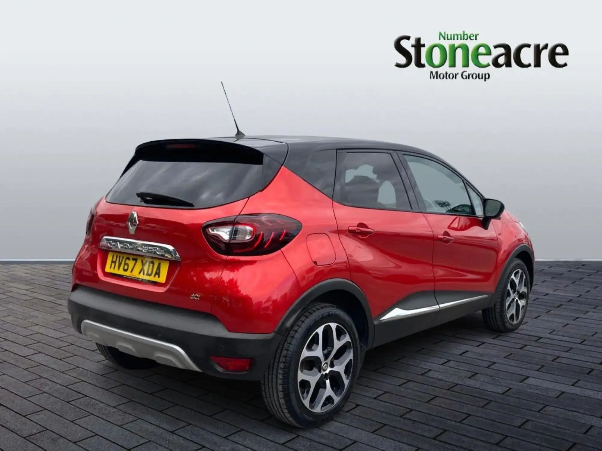 Renault Captur 1.5 dCi 90 Dynamique S Nav 5dr HV67XDA Image 3
