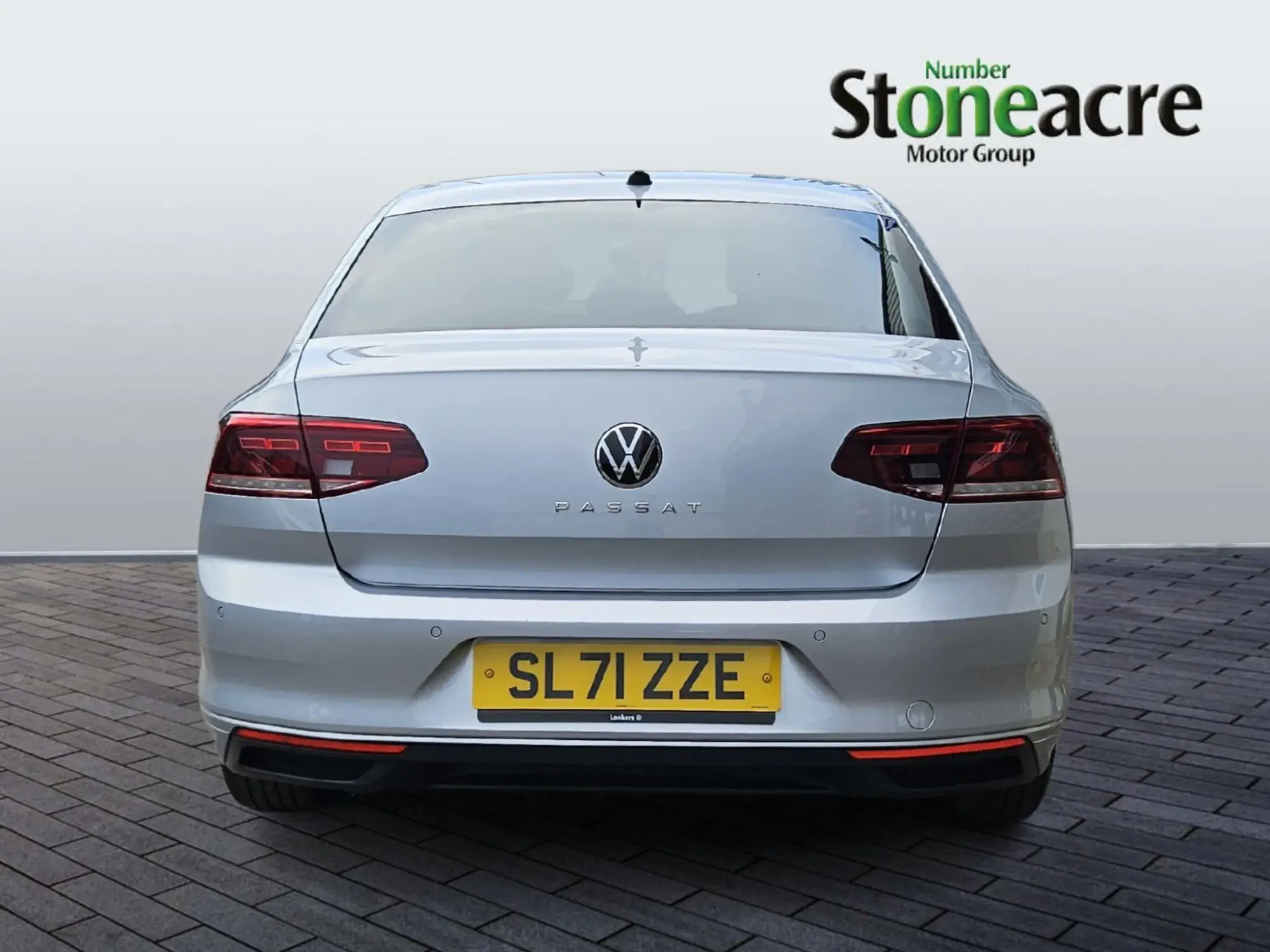 Volkswagen Passat Image 4