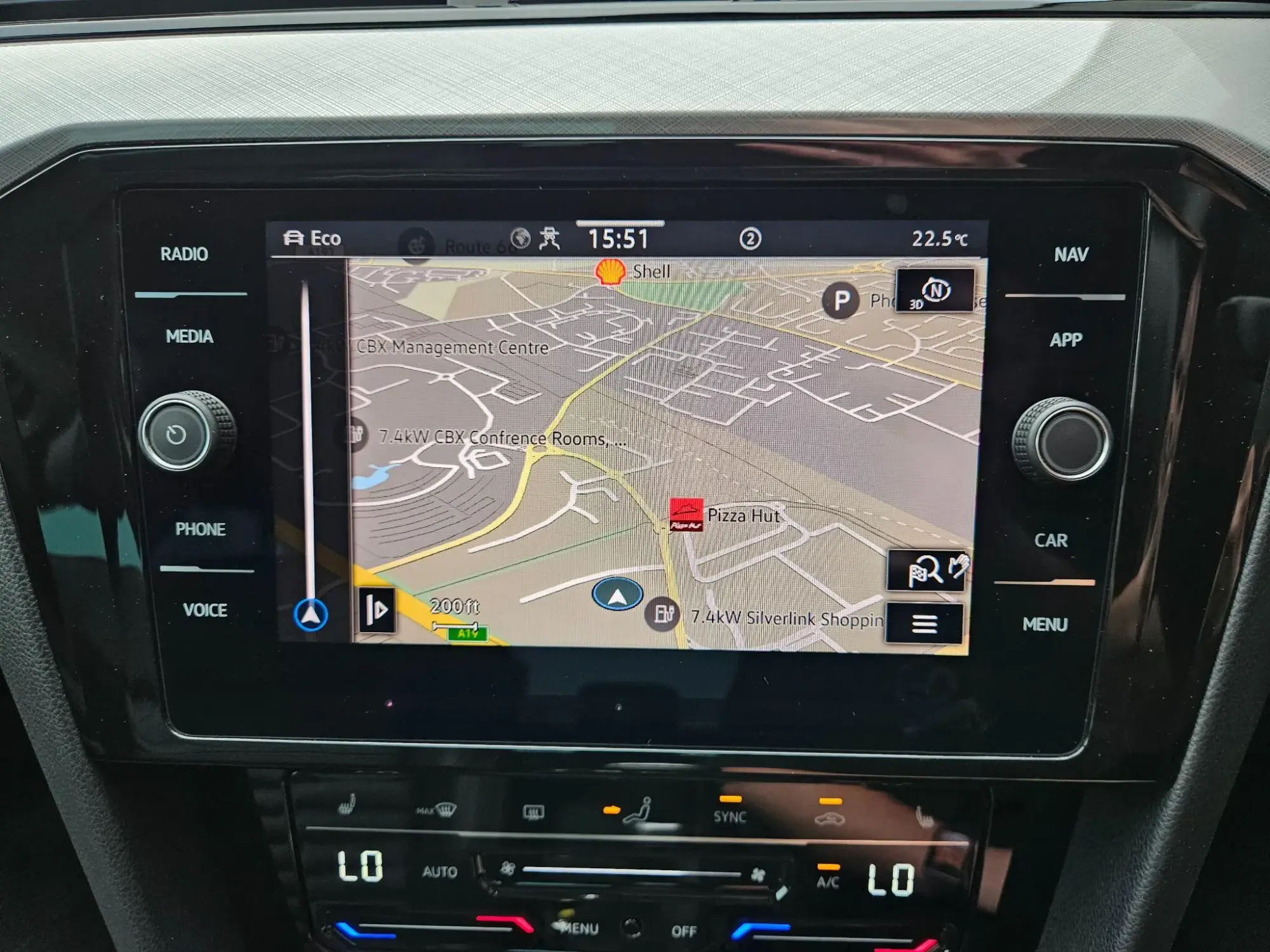 Volkswagen Passat Image 15