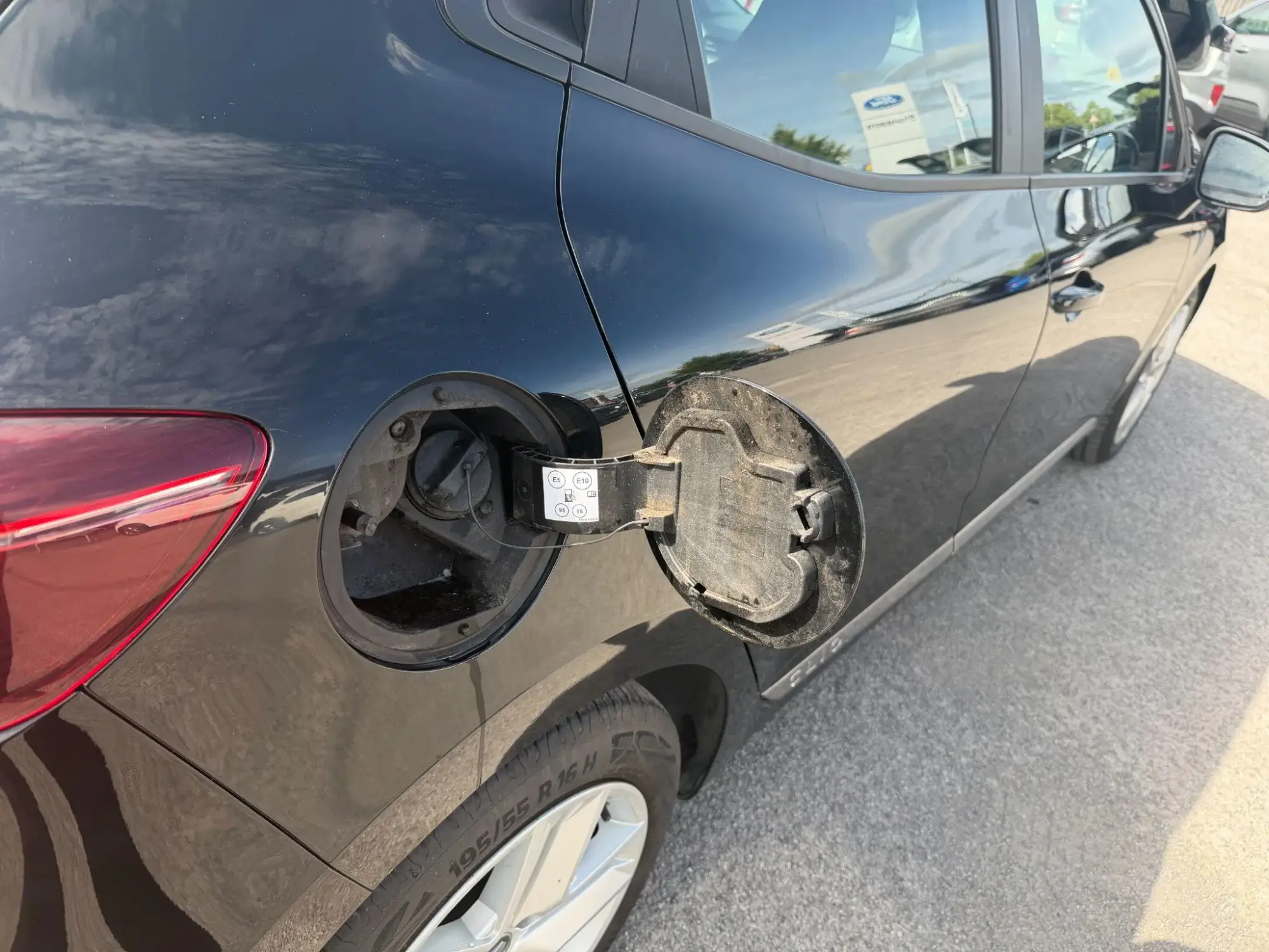 Renault Clio Image 9