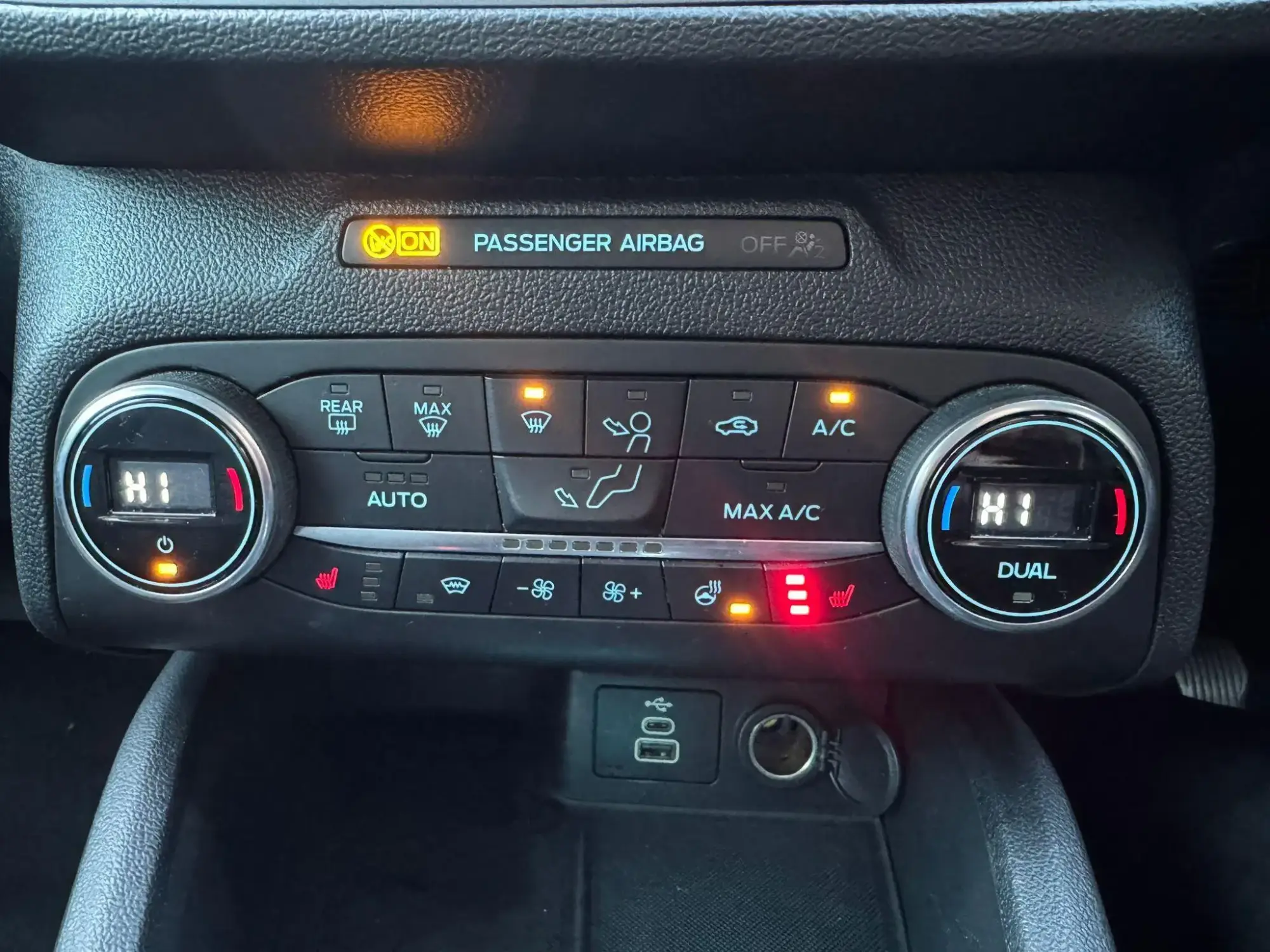 Ford Focus Image 21 Ford Focus Image 21