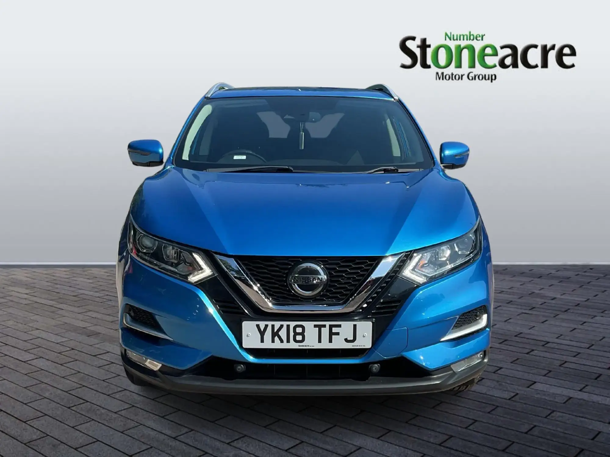 Nissan Qashqai 1.2 DiG-T N-Connecta 5dr YK18TFJ Image 2