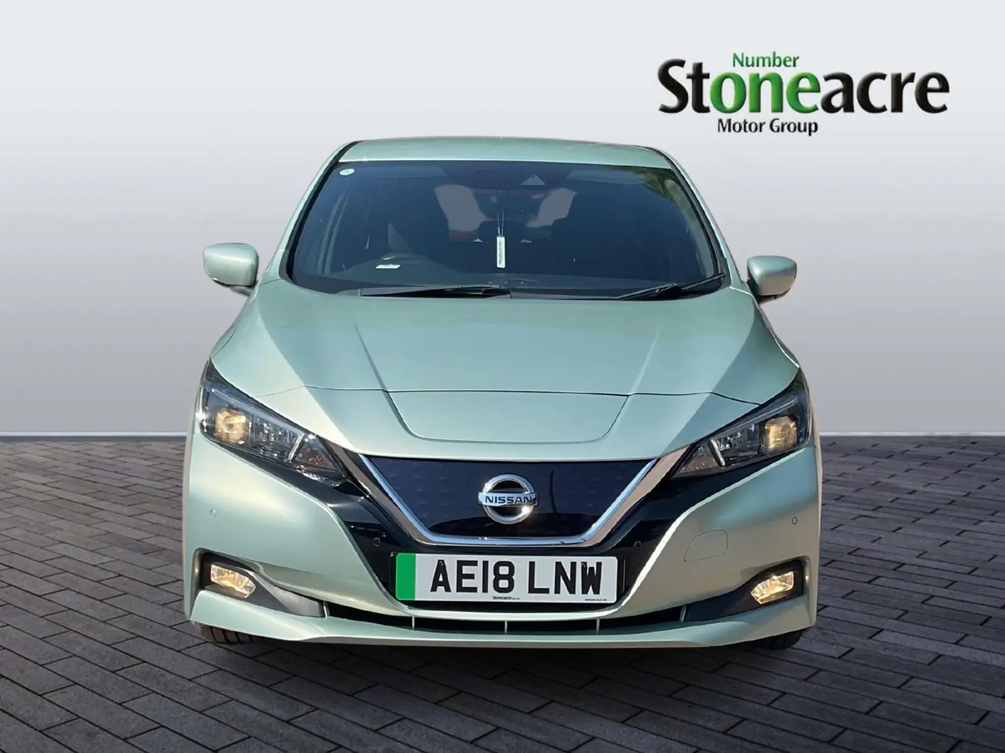 Nissan LEAF Image 2