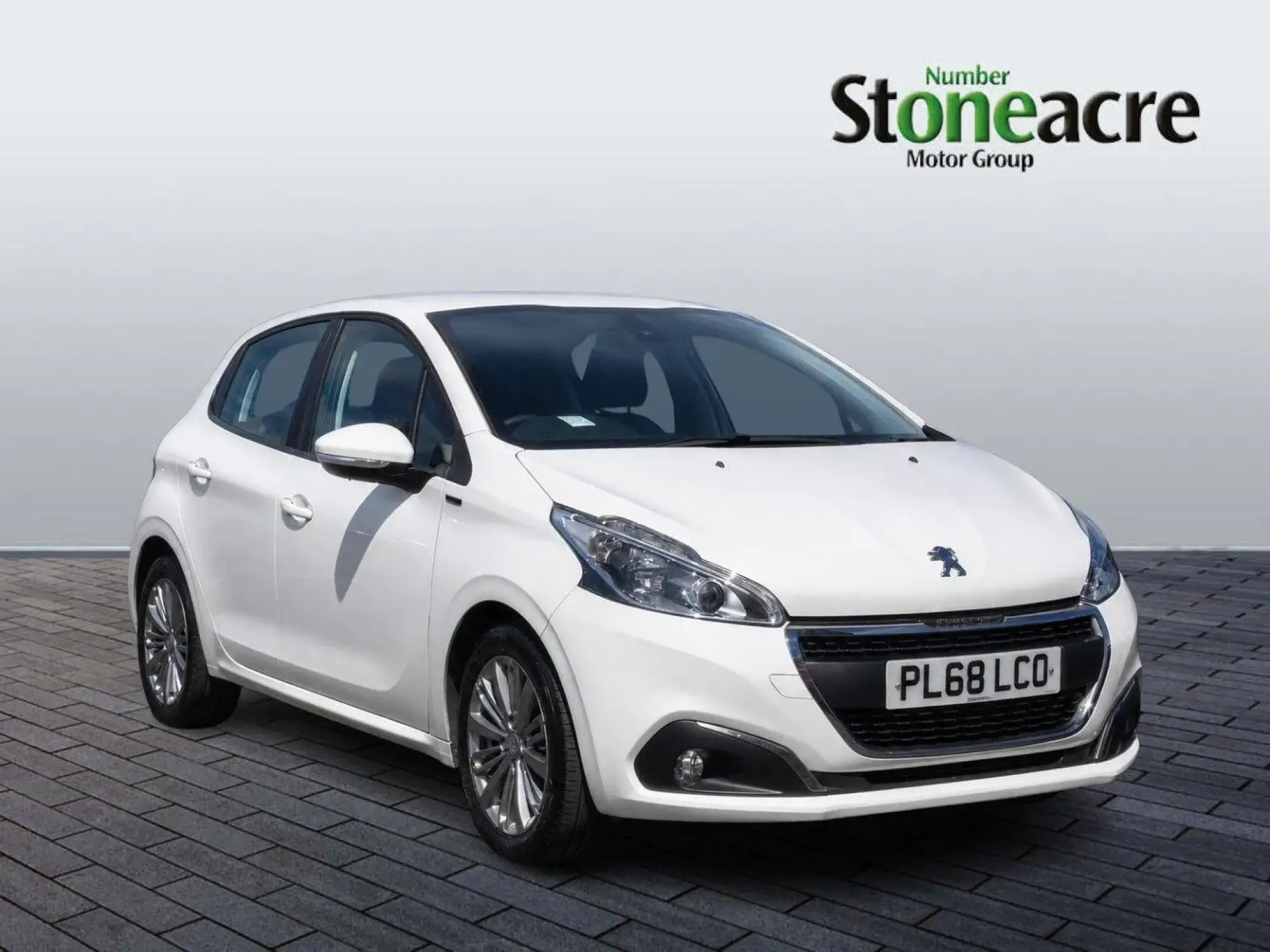 Peugeot 208 Image 1 Peugeot 208 Image 1