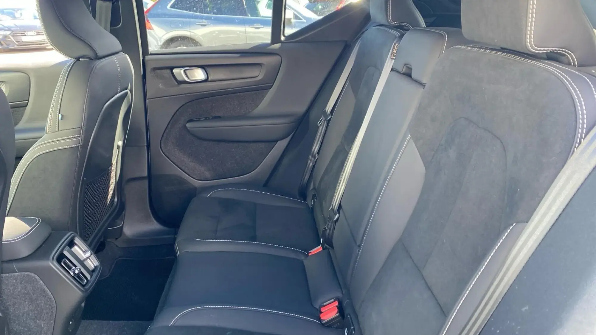 Volvo XC40 Image 15