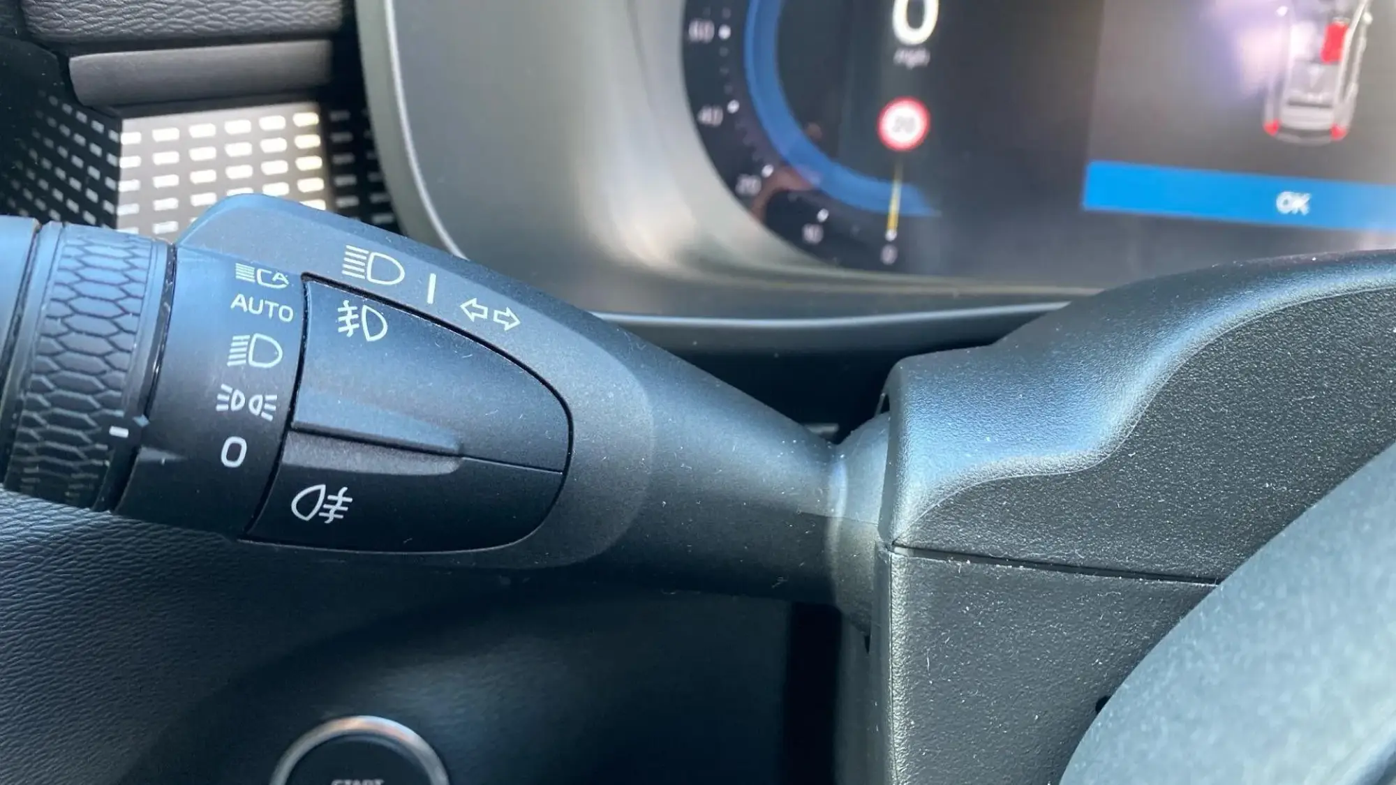 Volvo XC40 Image 21