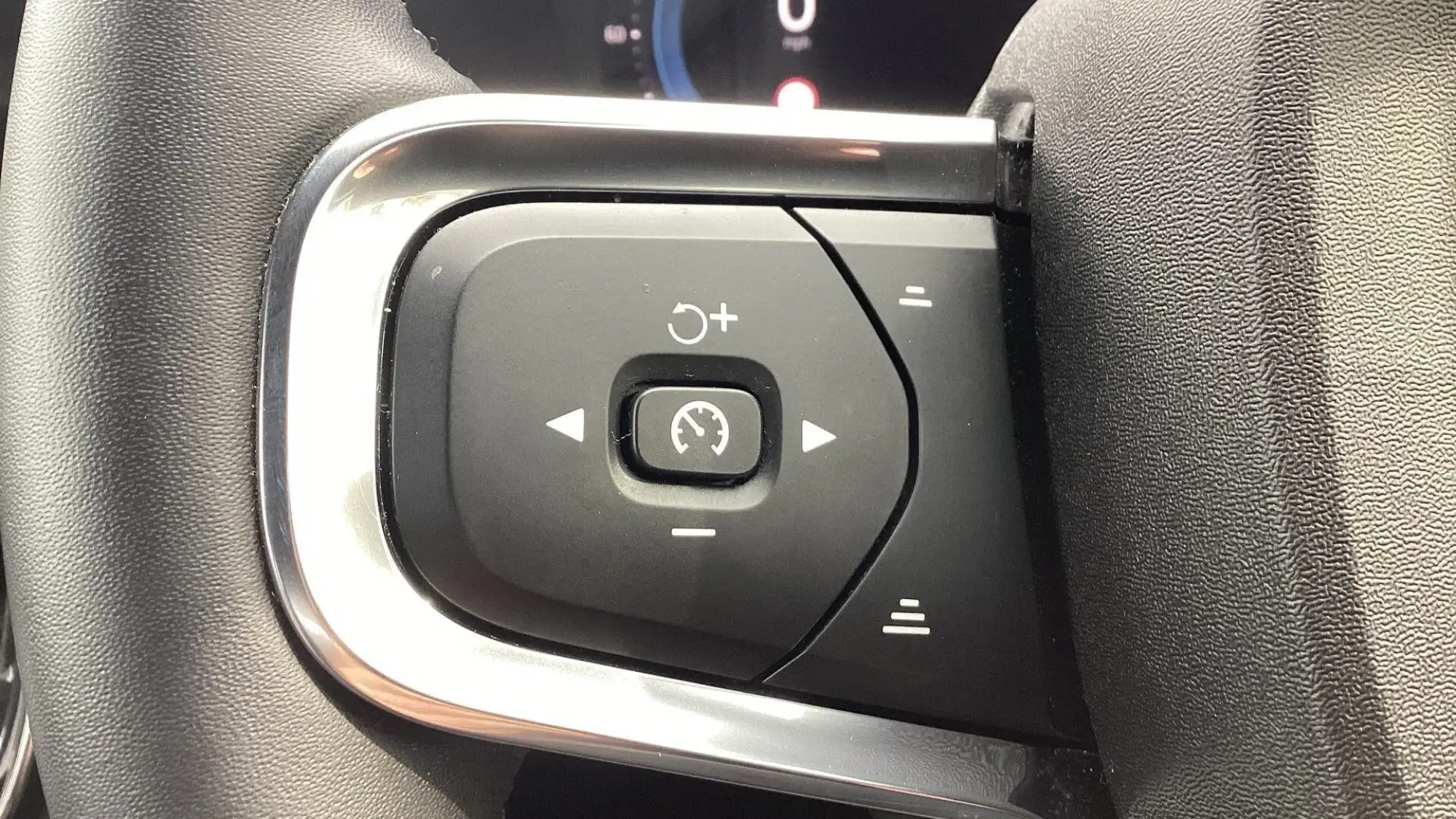Volvo XC40 Image 24