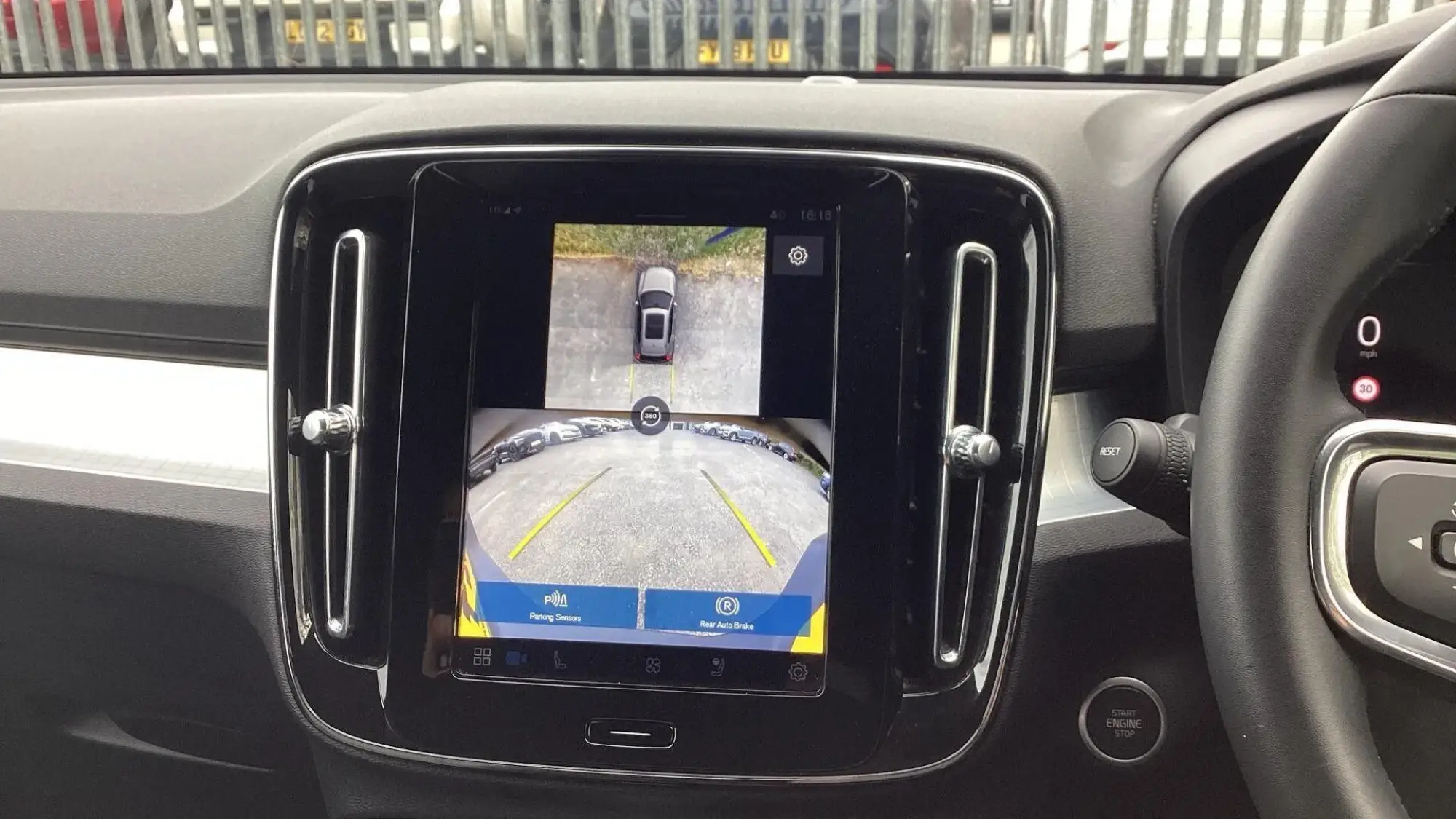 Volvo XC40 Image 34