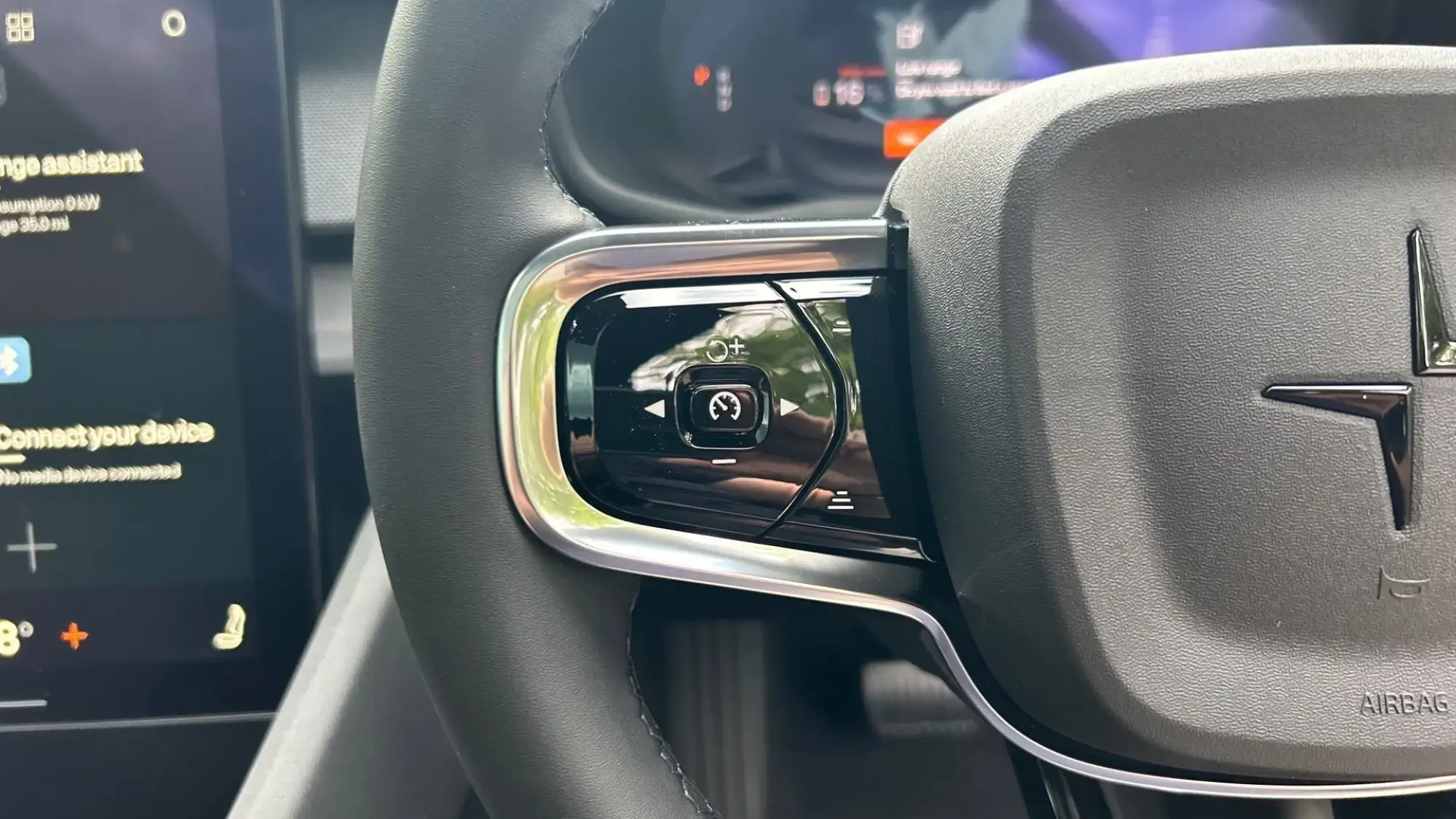 Polestar 2 Image 11