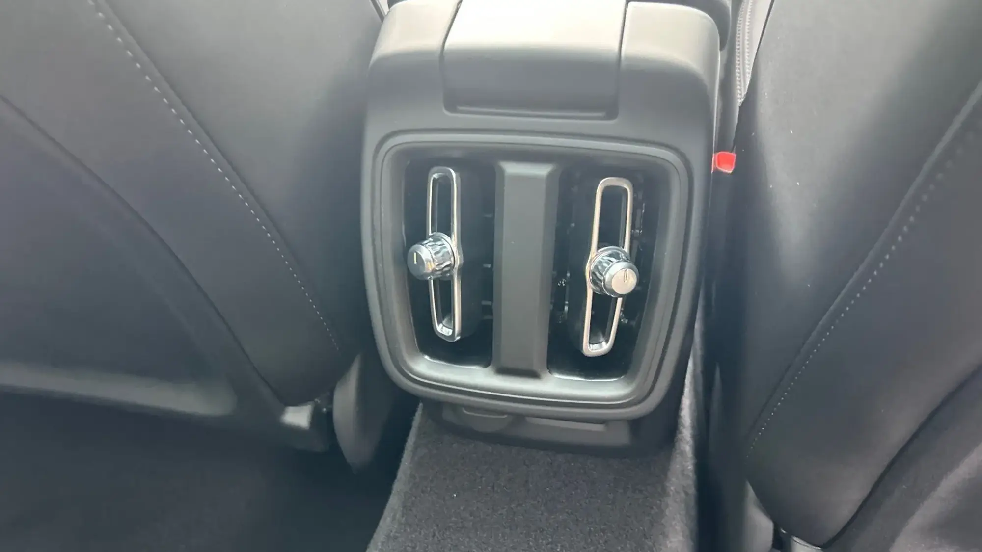 Polestar 2 Image 22