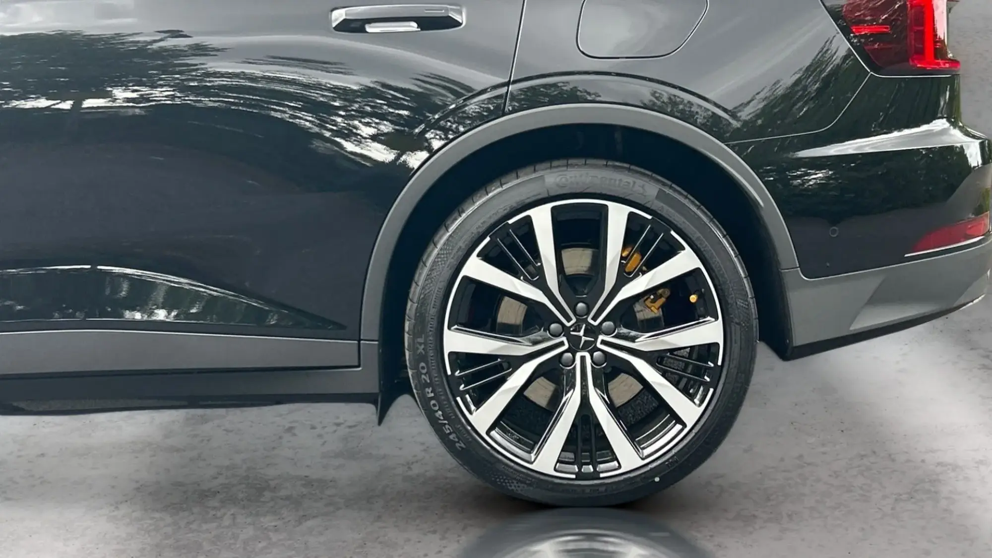 Polestar 2 Image 28