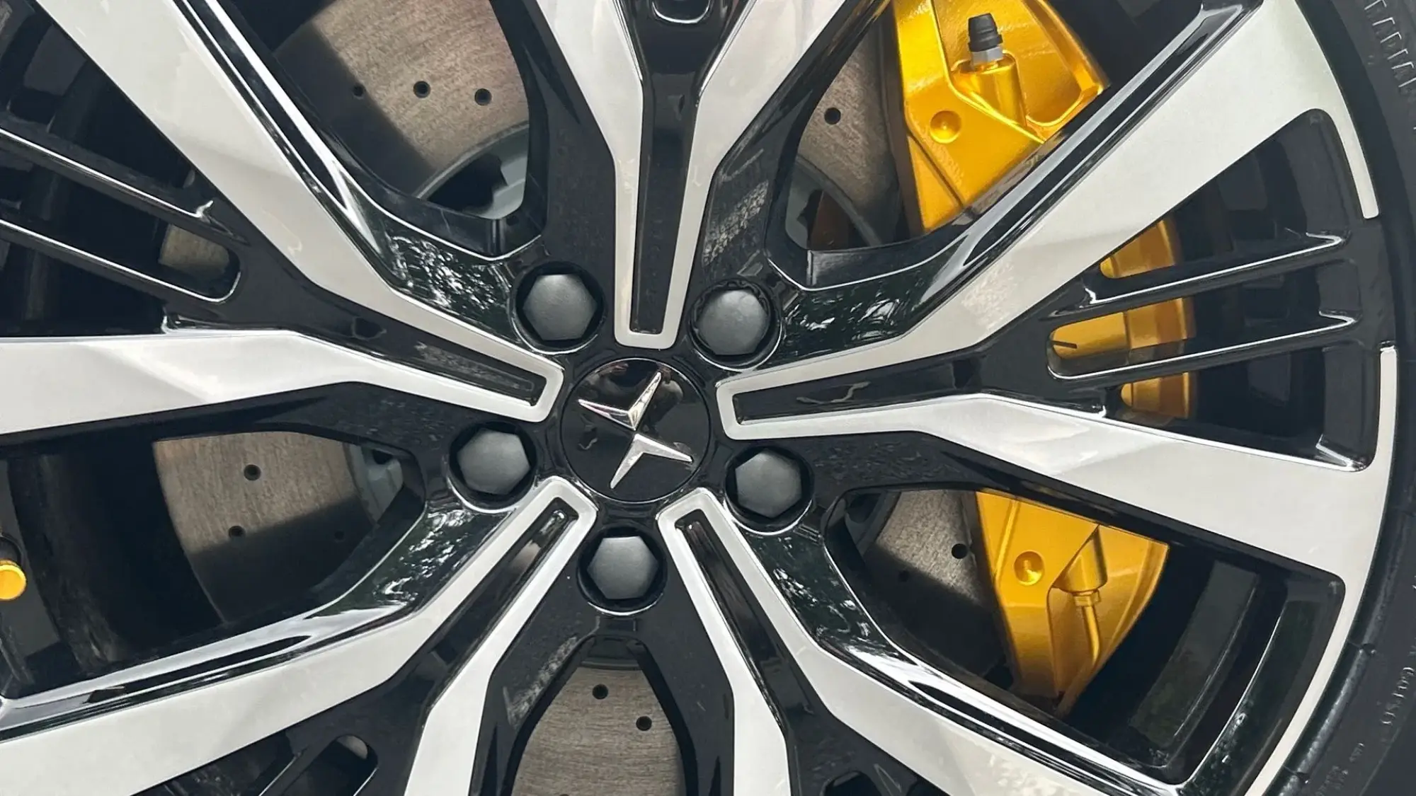 Polestar 2 Image 34