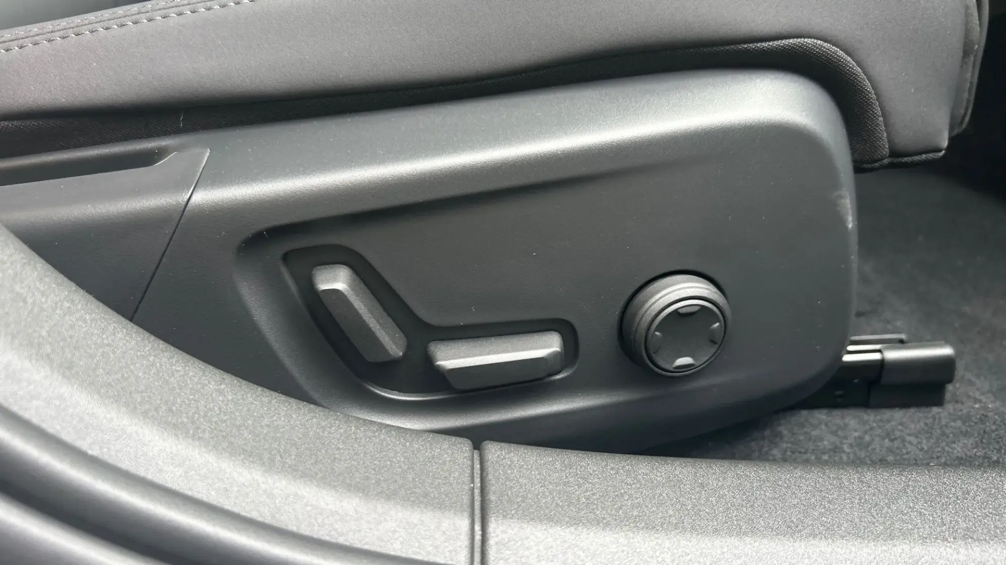 Polestar 2 Image 37